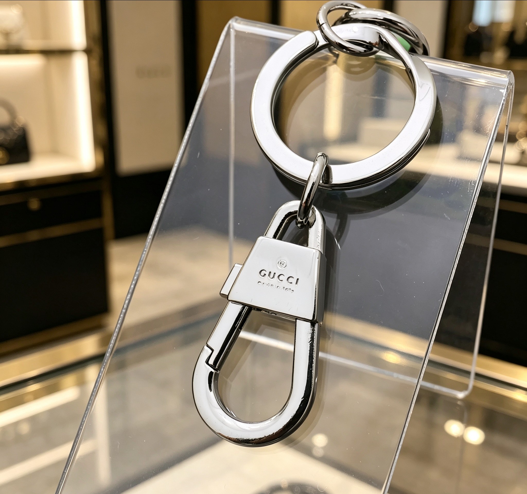 Gucci 古驰Gucci 双G绿蓝标签造型钥匙扣