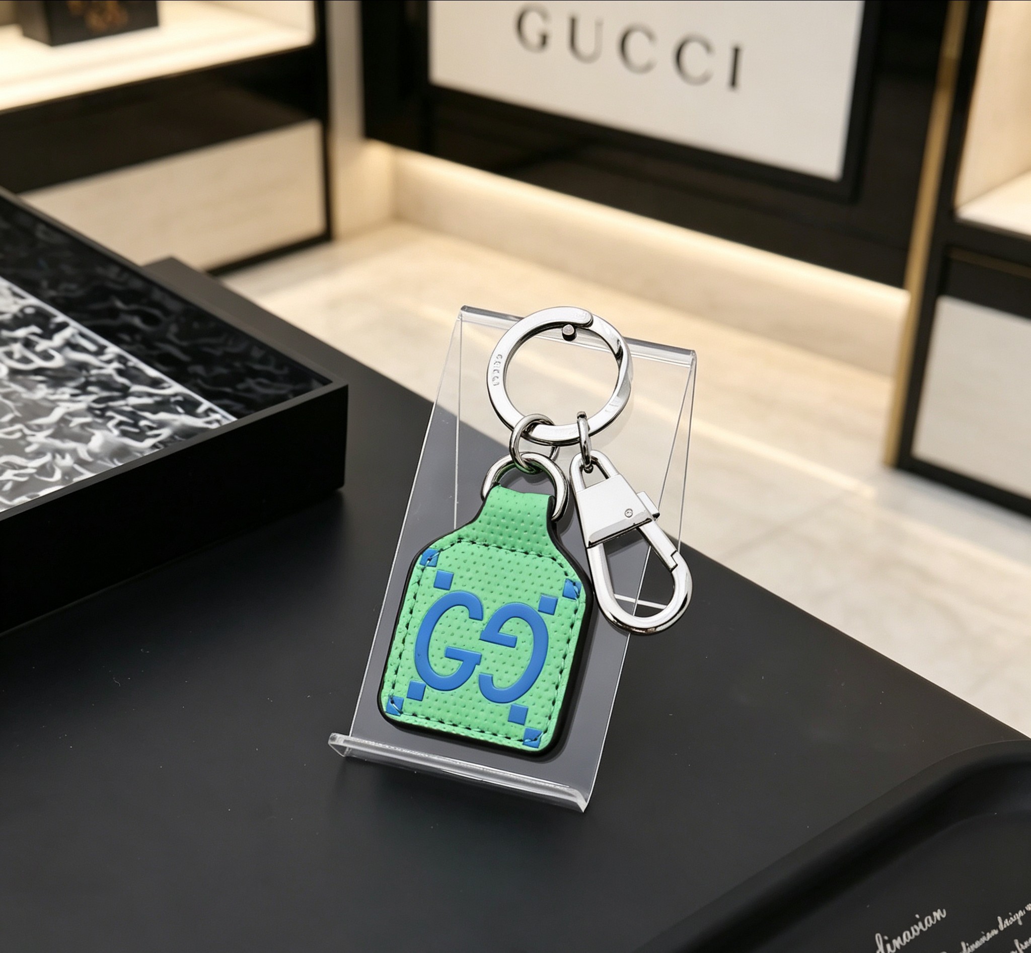 Gucci 古驰Gucci 双G绿蓝标签造型钥匙扣