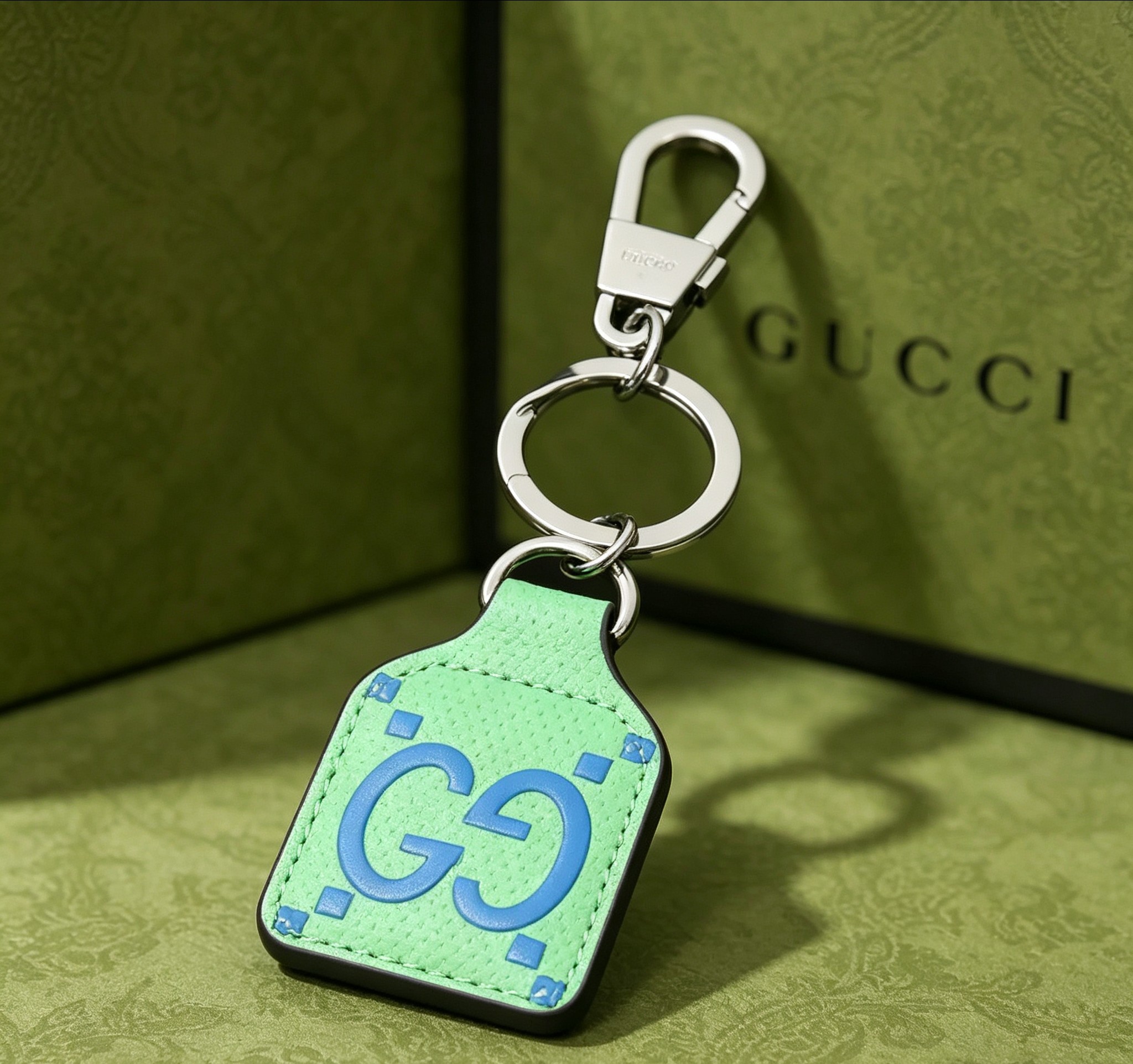 Gucci 古驰Gucci 双G绿蓝标签造型钥匙扣