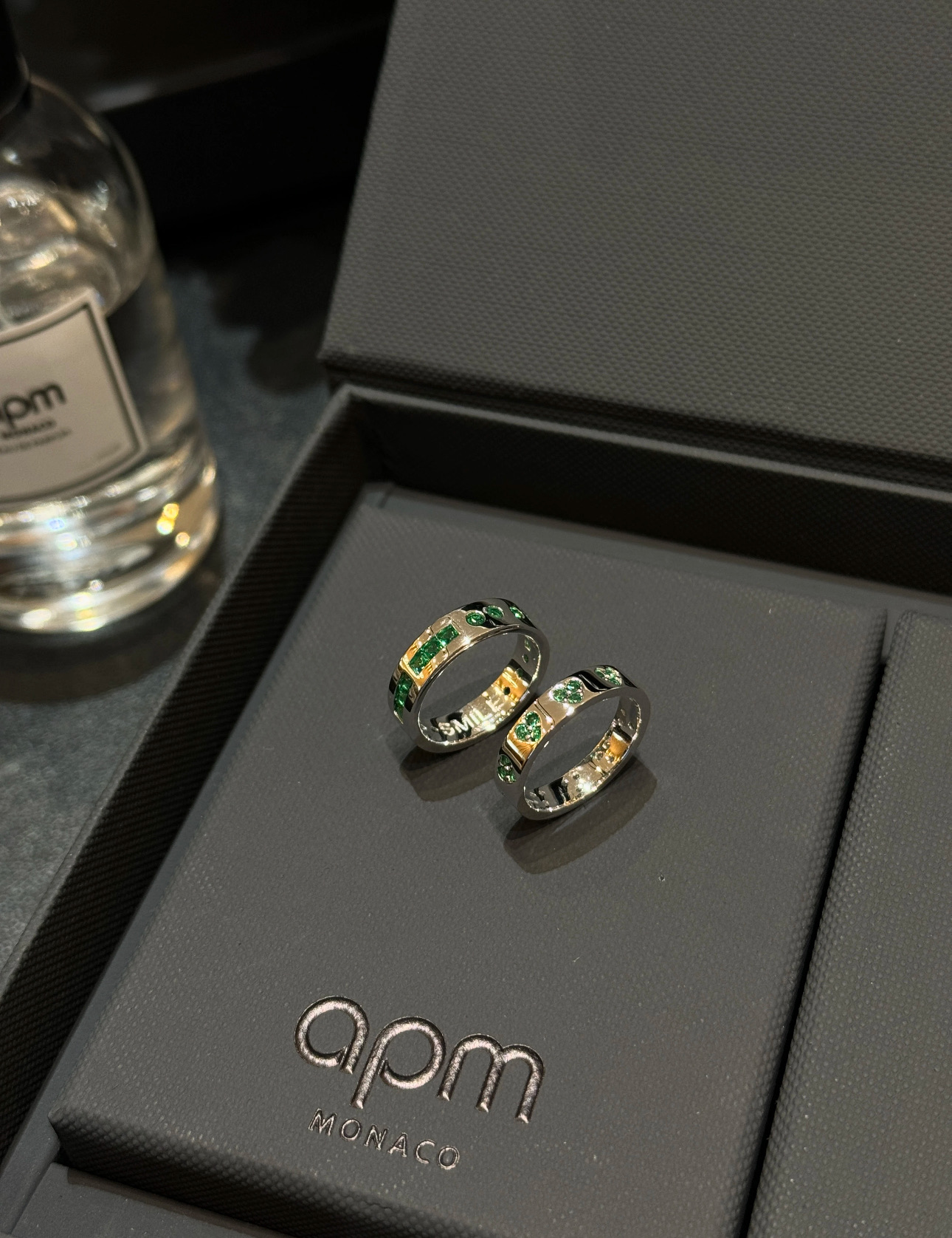 ¥108 [七夕新品]APM Monaco 绿色和白色爱心戒指手饰七夕限定浪漫节日
