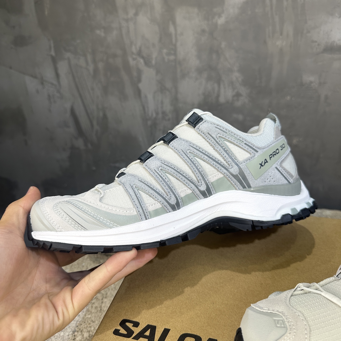 Salomon XA Pro 3D Outdoor Running Shoes - Breathable, Cushioned, and Durable 6 i1745320710182 1654 0 4