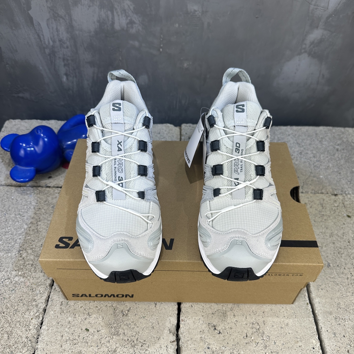 Salomon XA Pro 3D Outdoor Running Shoes - Breathable, Cushioned, and Durable 3 i1745320710192 9884 0 1
