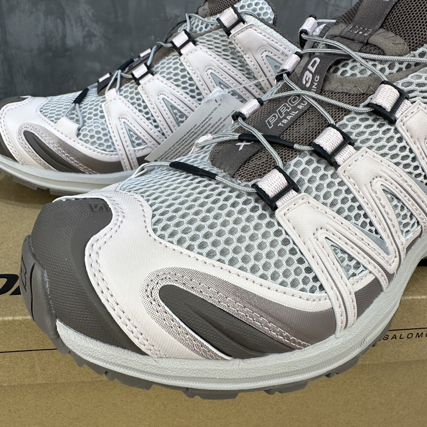 Salomon XA PRO 3D Outdoor Running Shoes - Breathable, Cushioned, and Anti-Slip 7 i1745320732474 9691 0 5