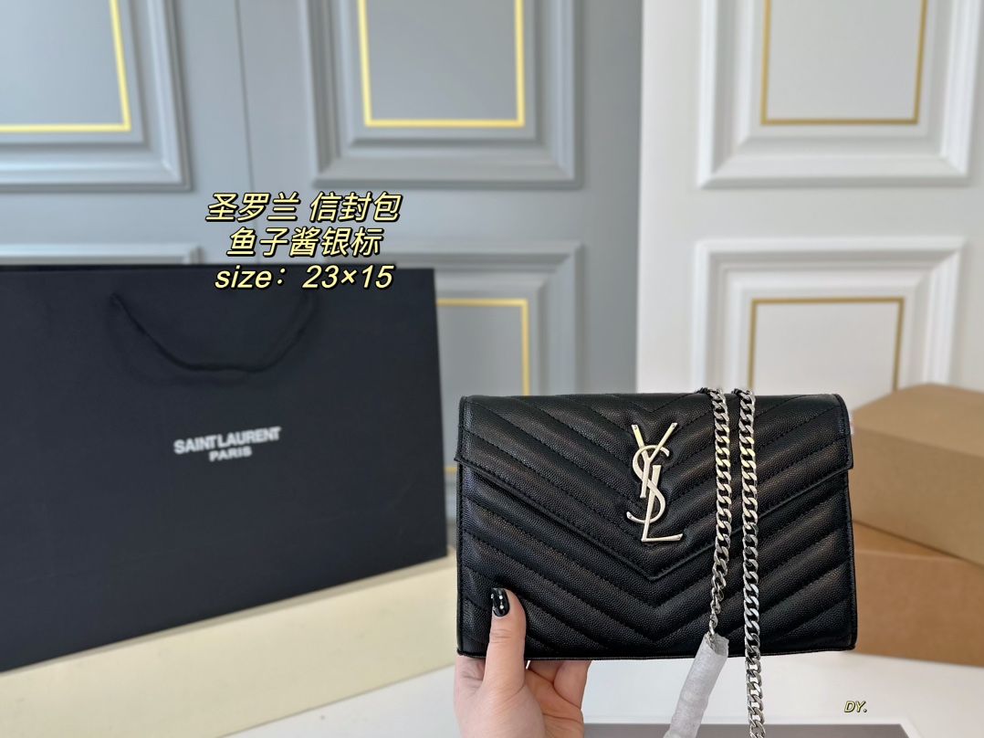 Yves Saint Laurent Bon marché
 Sacs À Bandoulière & À Épaule Enveloppe