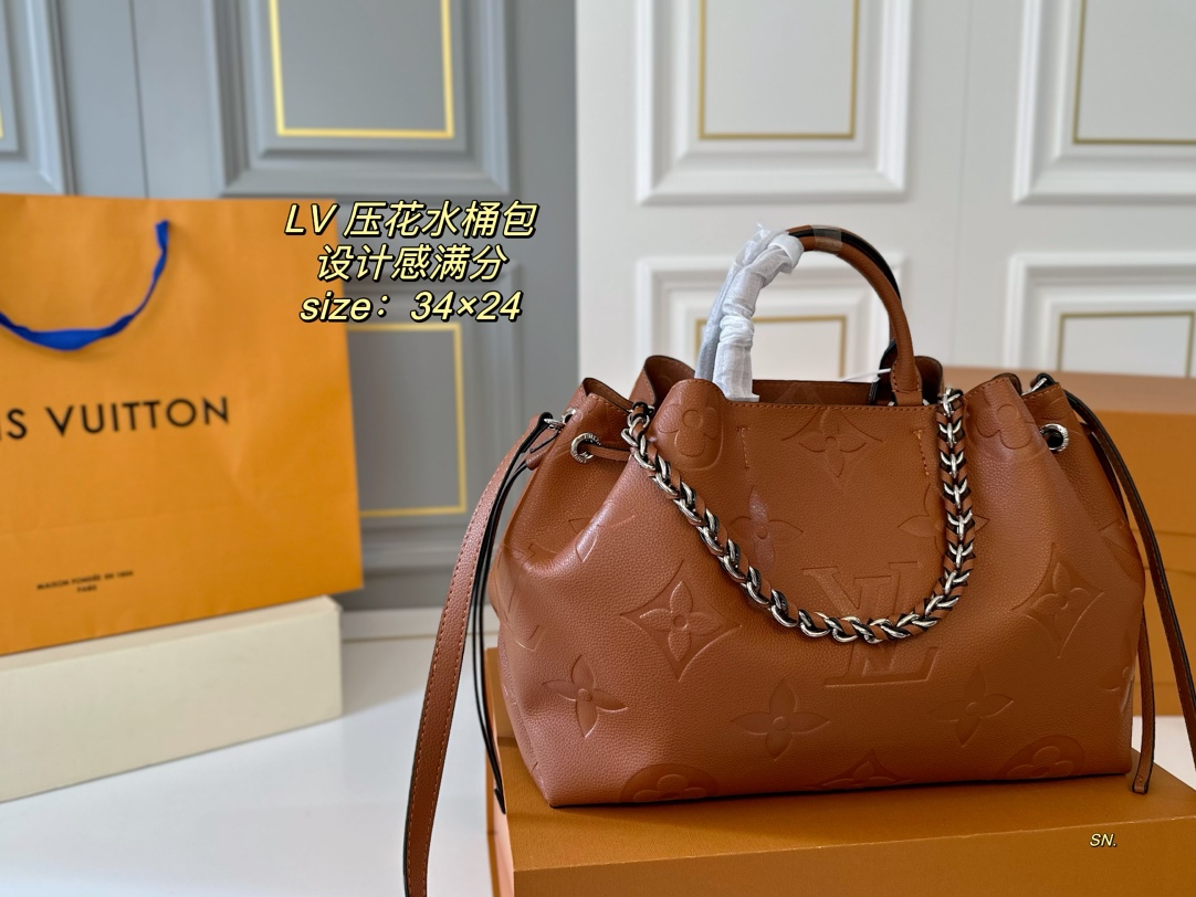 Louis Vuitton Shop
 Bucket Bags