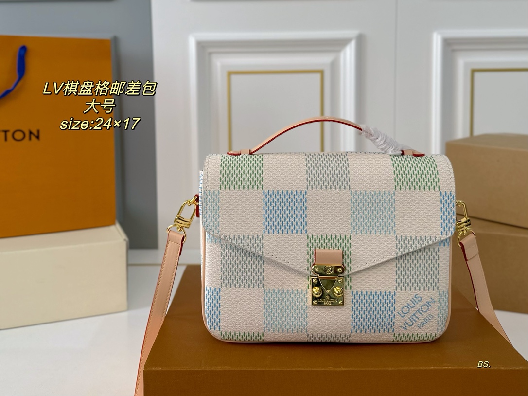 Louis Vuitton Aaaaa +
 Sacs Besace Série d’été