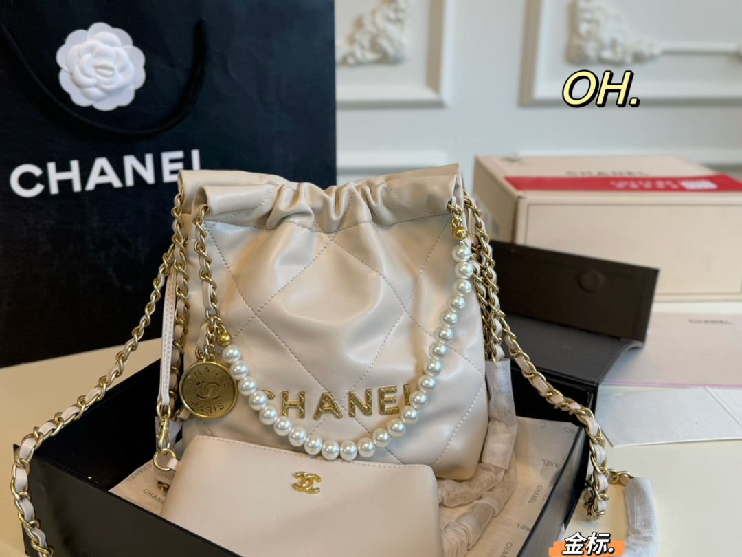 Chanel Taschen Umhängetaschen  & Schultertaschen Rosa Ketten