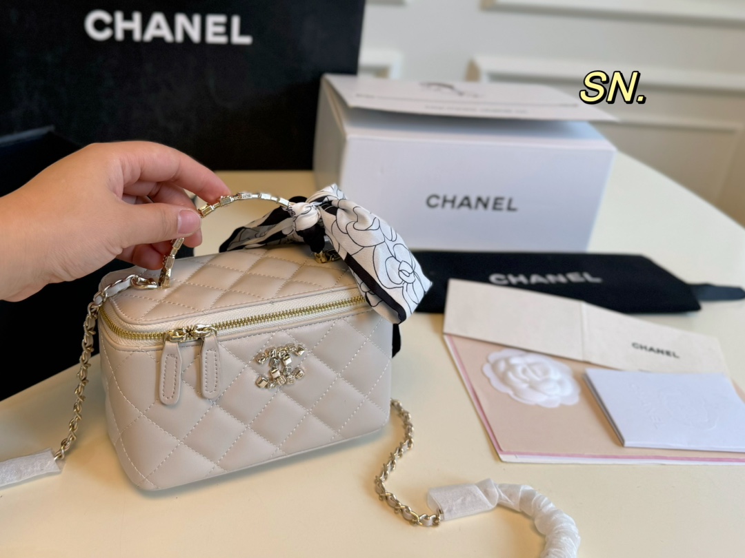 Chanel Taschen Umhängetaschen  & Schultertaschen Vintage