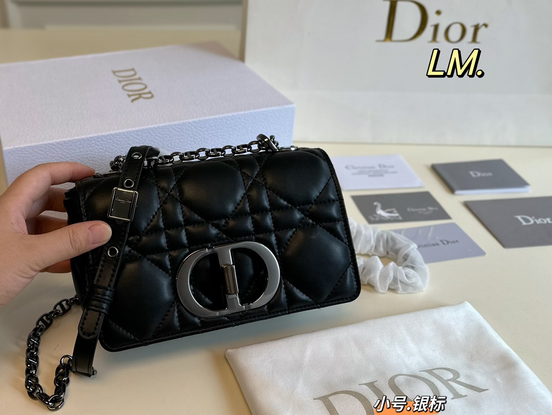 Dior Perfekt
 Taschen Umhängetaschen  & Schultertaschen Ketten