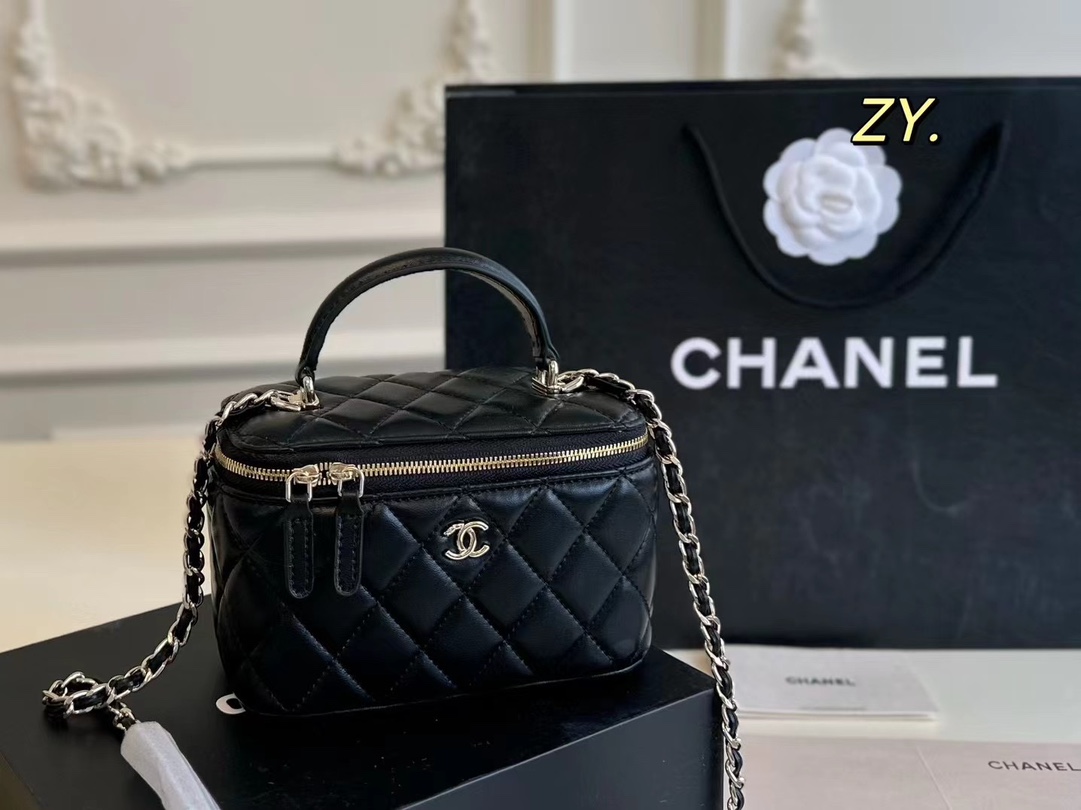 Chanel Taschen Umhängetaschen  & Schultertaschen Ketten