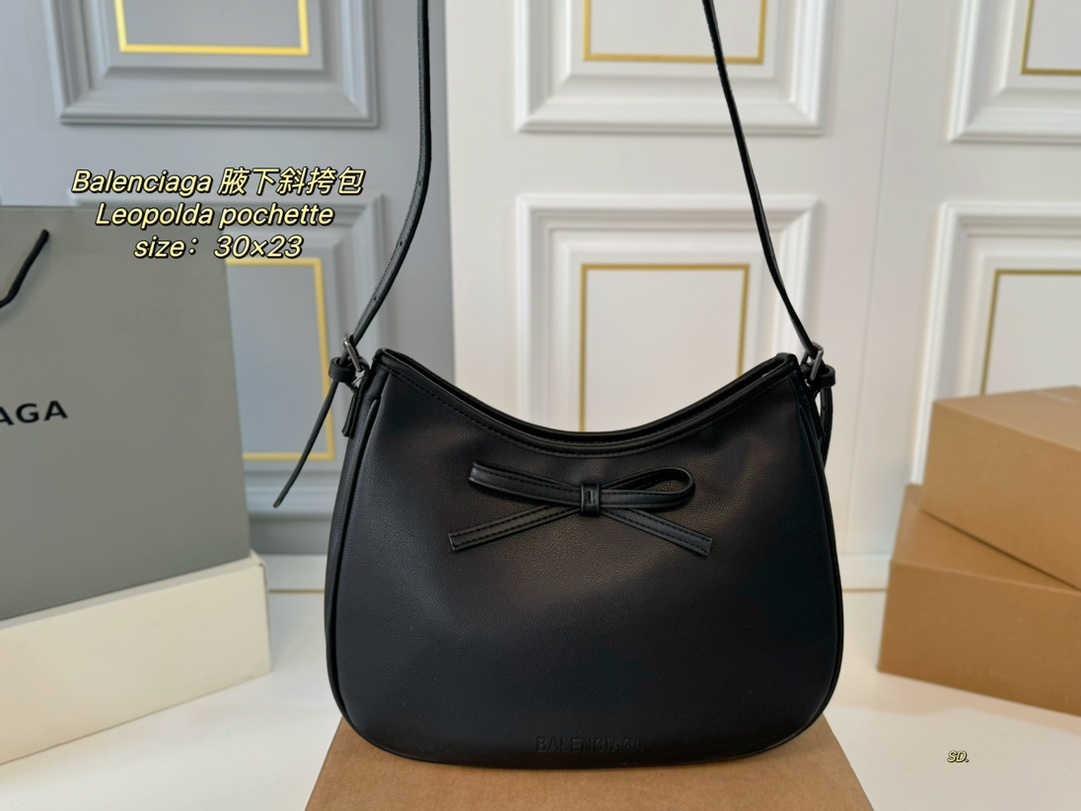 Wholesale Sale
 Balenciaga Crossbody & Shoulder Bags Replica Designer
 Pochette