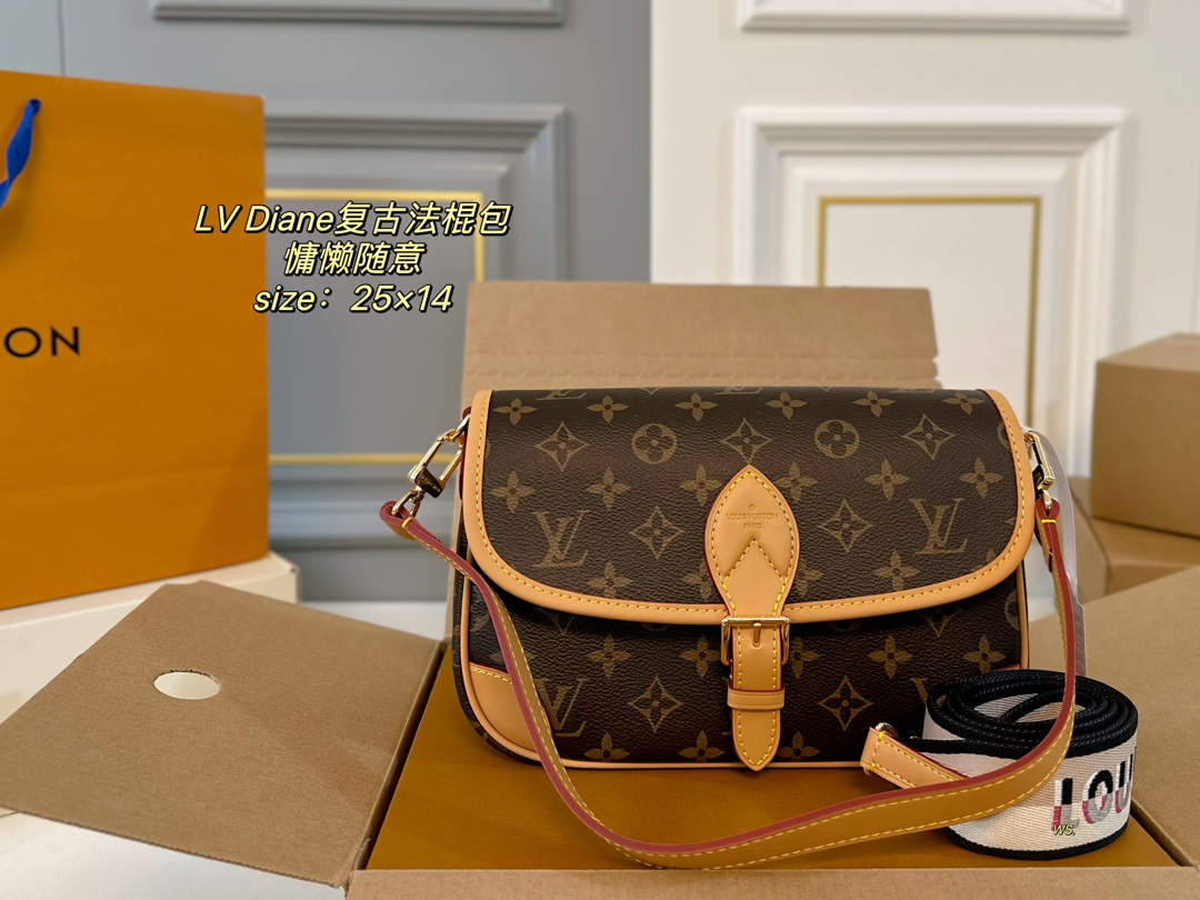 à vendre en ligne
 Louis Vuitton LV Diane Sacs À Bandoulière & À Épaule Vintage Baguette longue