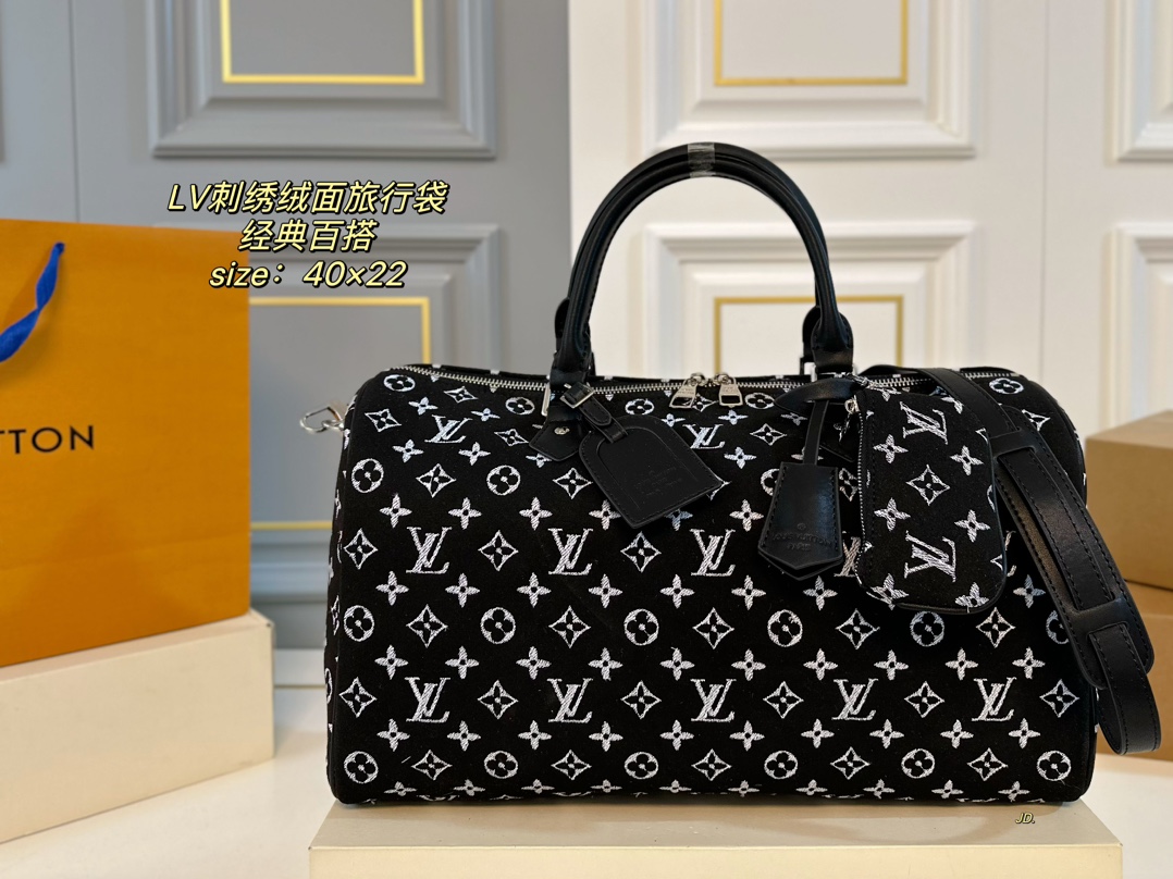 Louis Vuitton Sacs De Voyage Broderie de fleurs