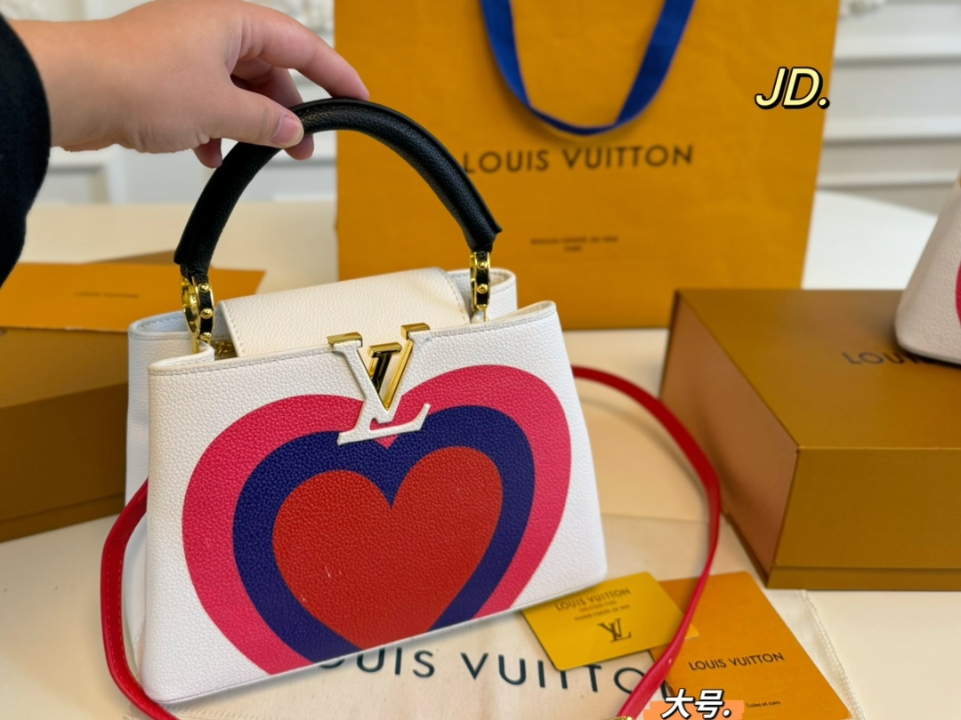 Louis Vuitton LV Capucines Sacs À Main Fashion