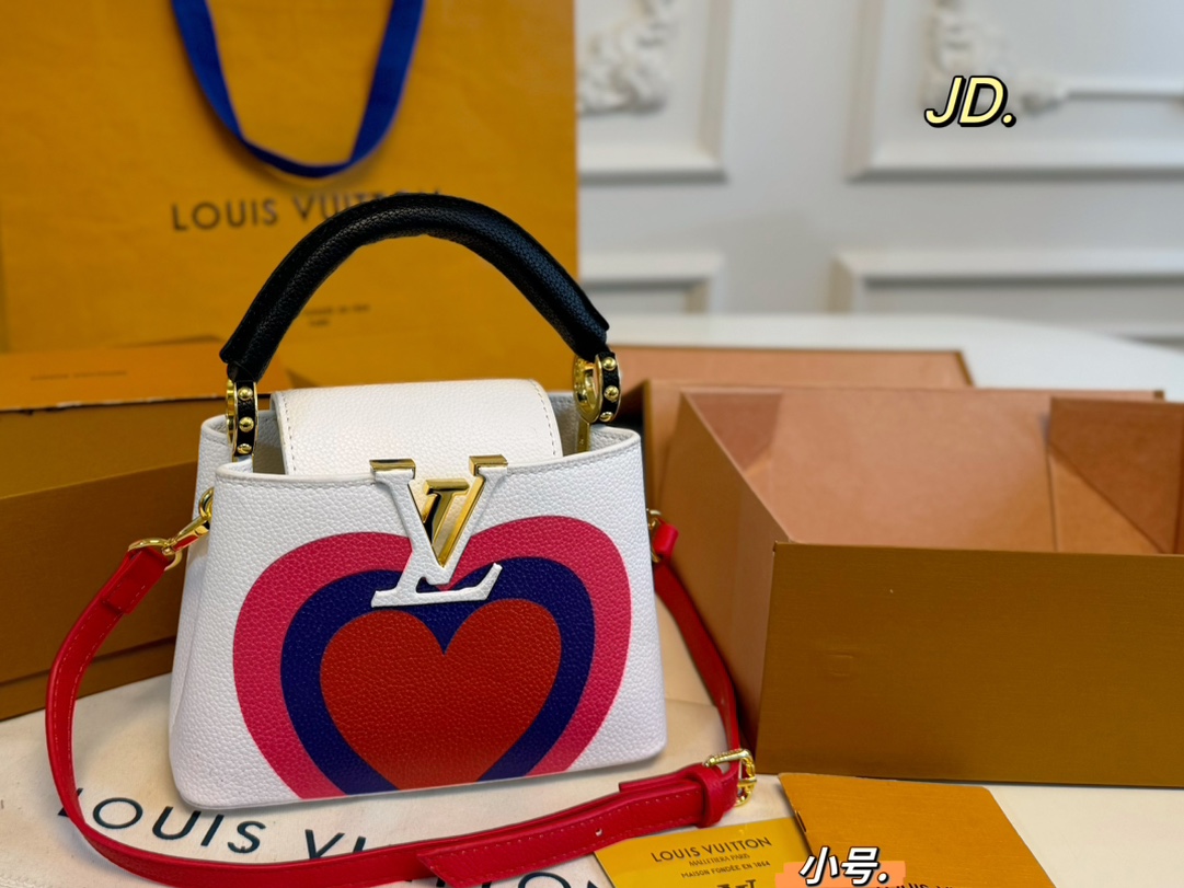 Louis Vuitton LV Capucines Sacs À Main Fashion