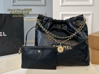 Chanel Sacs À Bandoulière & À Épaule Noir Couleur rose Vintage 1 Chanel Sacs À Bandoulière & À Épaule Noir Couleur rose Vintage