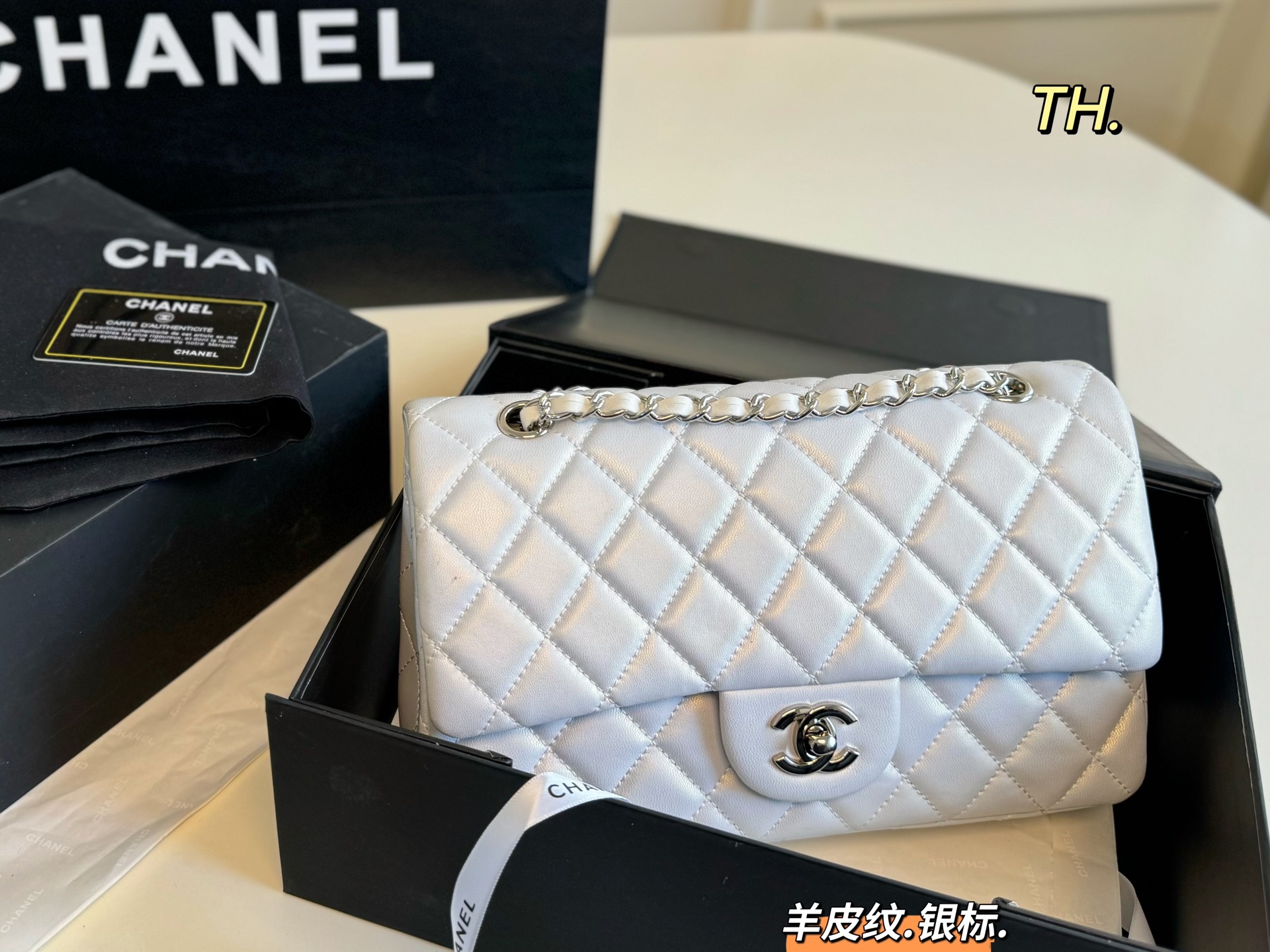 Chanel Classic Flap Bag, Double Chain, Olive Green, Lambskin Leather, 25 x 15 cm 5 i1746763082383 2043 0 3