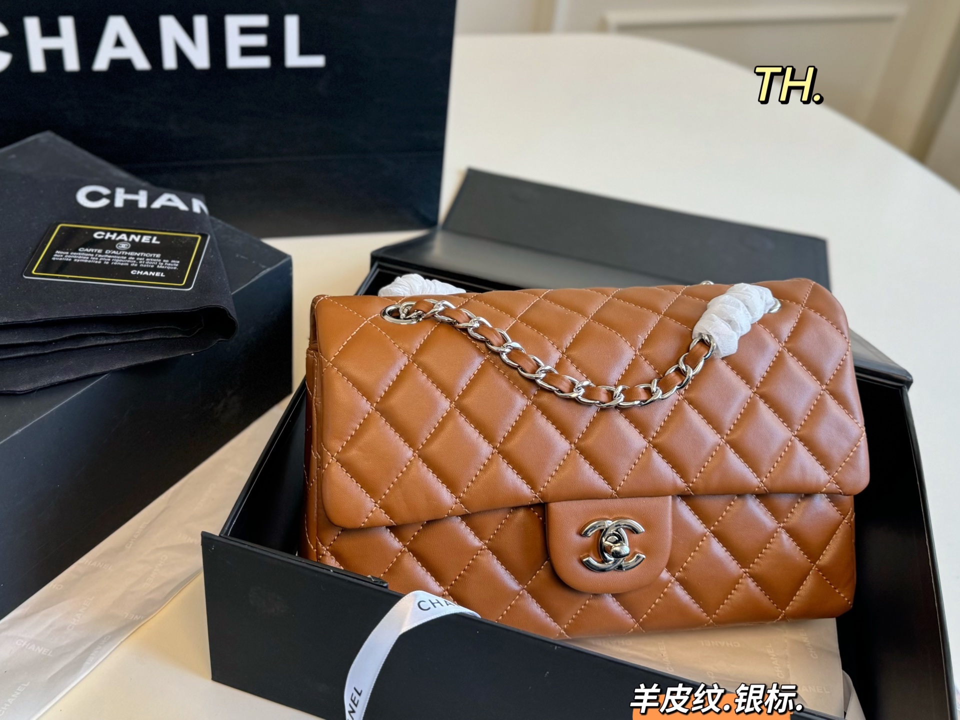Chanel Classic Flap Bag, Double Chain, Olive Green, Lambskin Leather, 25 x 15 cm 4 i1746763083090 4013 0 2