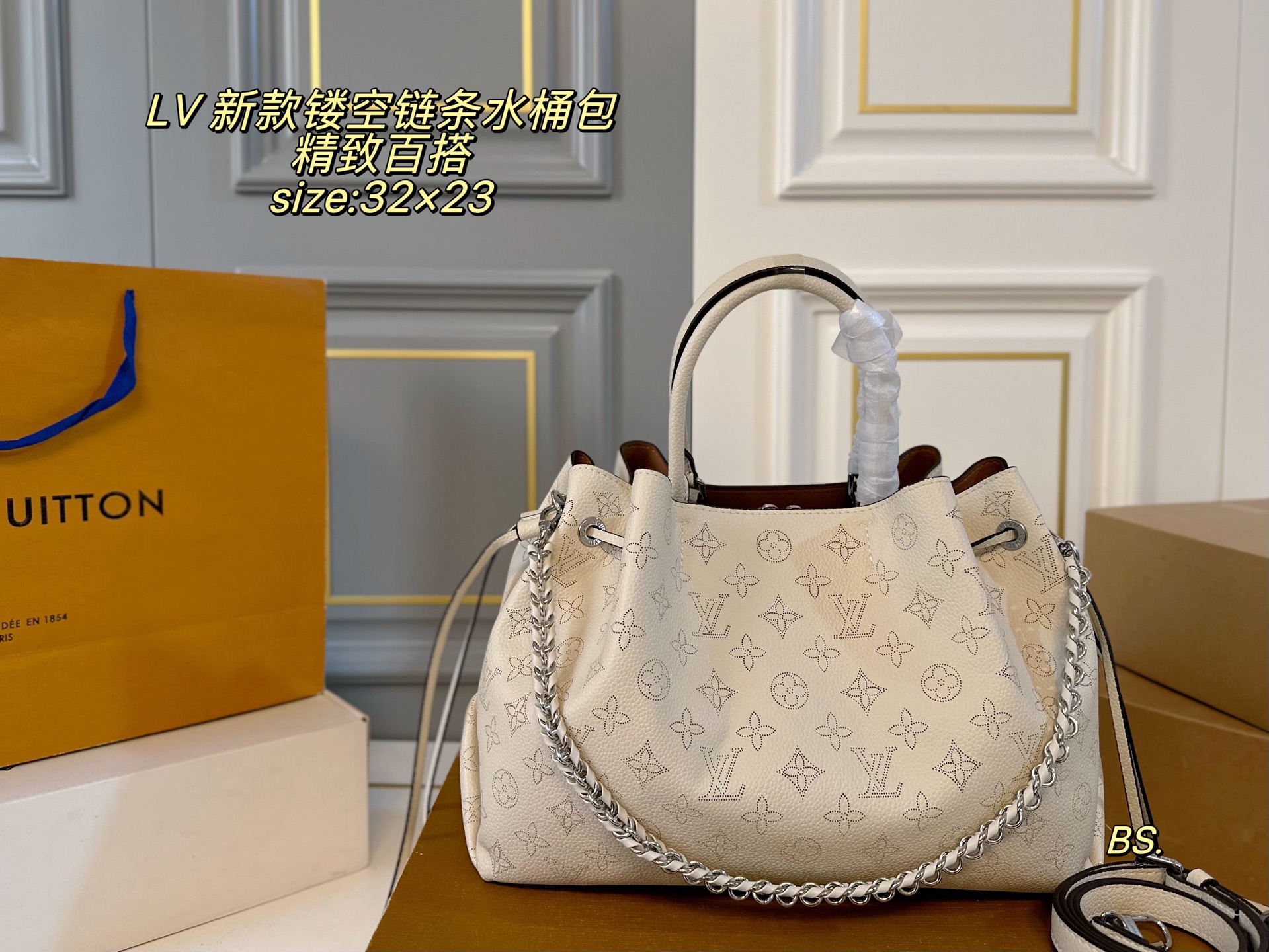 P218 Without Box | | Size: 32×23 | Lv Louis Vuitton Bella Moonlight Bucket Bag | Gathered Bucket Bag Shape, Interior Compartment Design | Chain Braided Handle Allows For Multiple Carrying Methods | Full Design Sense, Very Lightweight | Versatile And Versatile For Autumn And Winter