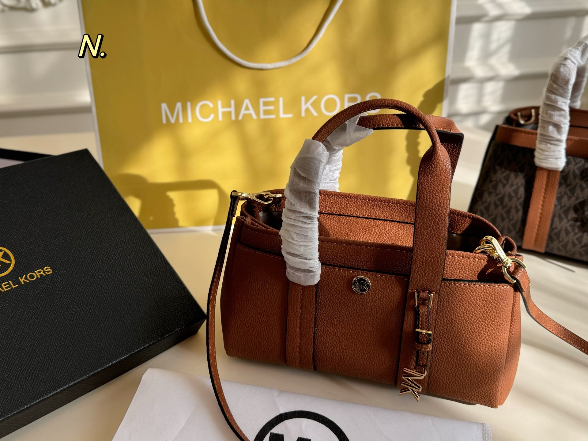 _dcy9s9px-5OjPrA03rsfUrLw5YcufxQFEPwwUrw