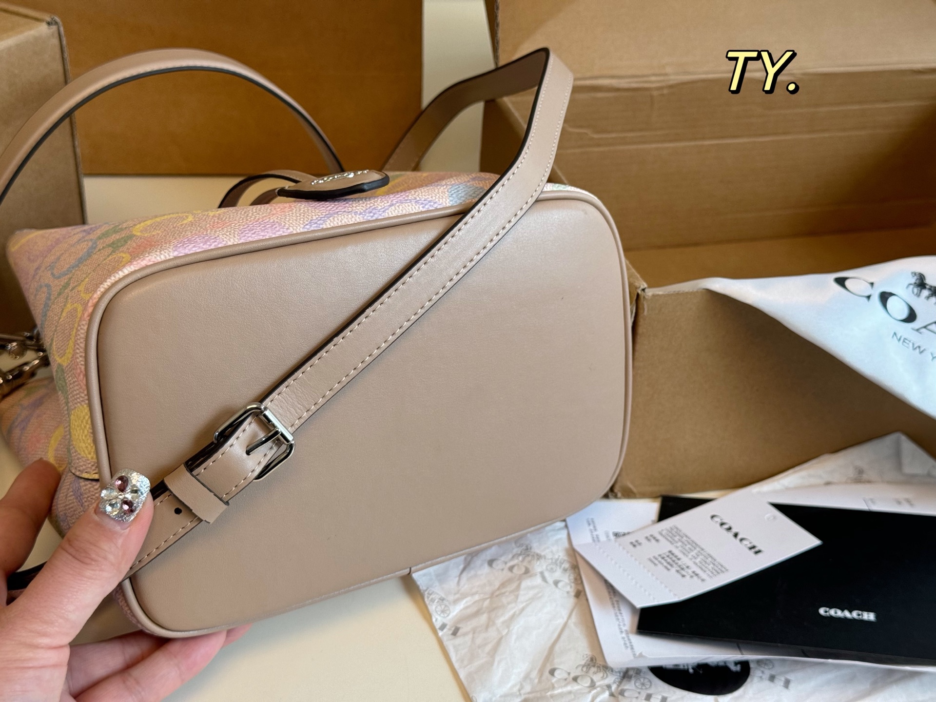 Sac COACH (boîte avion) — photo 5