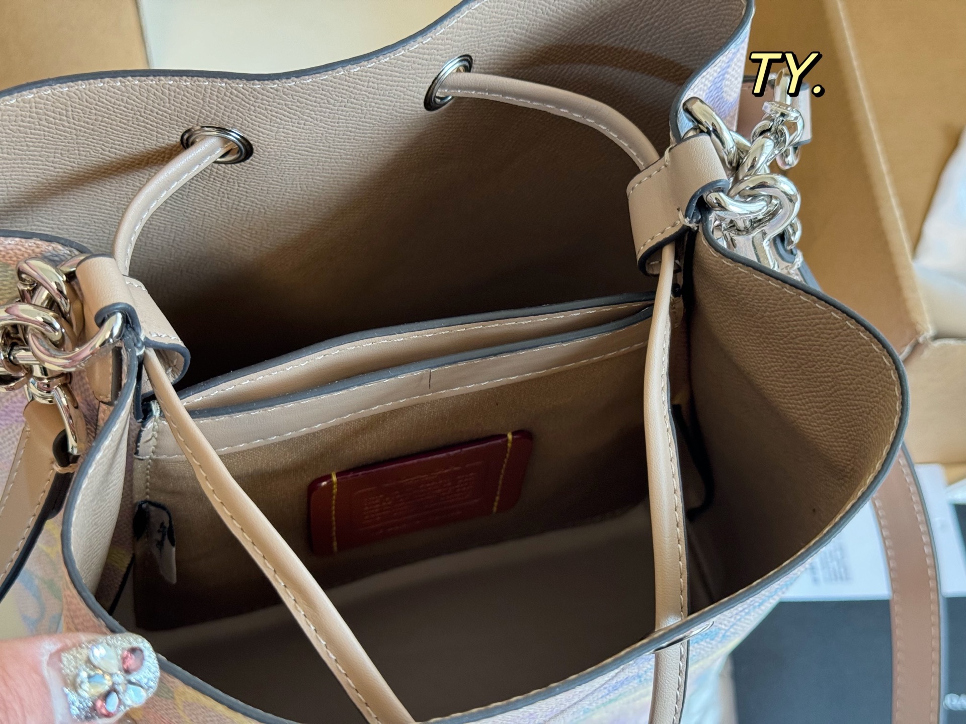 Sac COACH (boîte avion) — photo 7