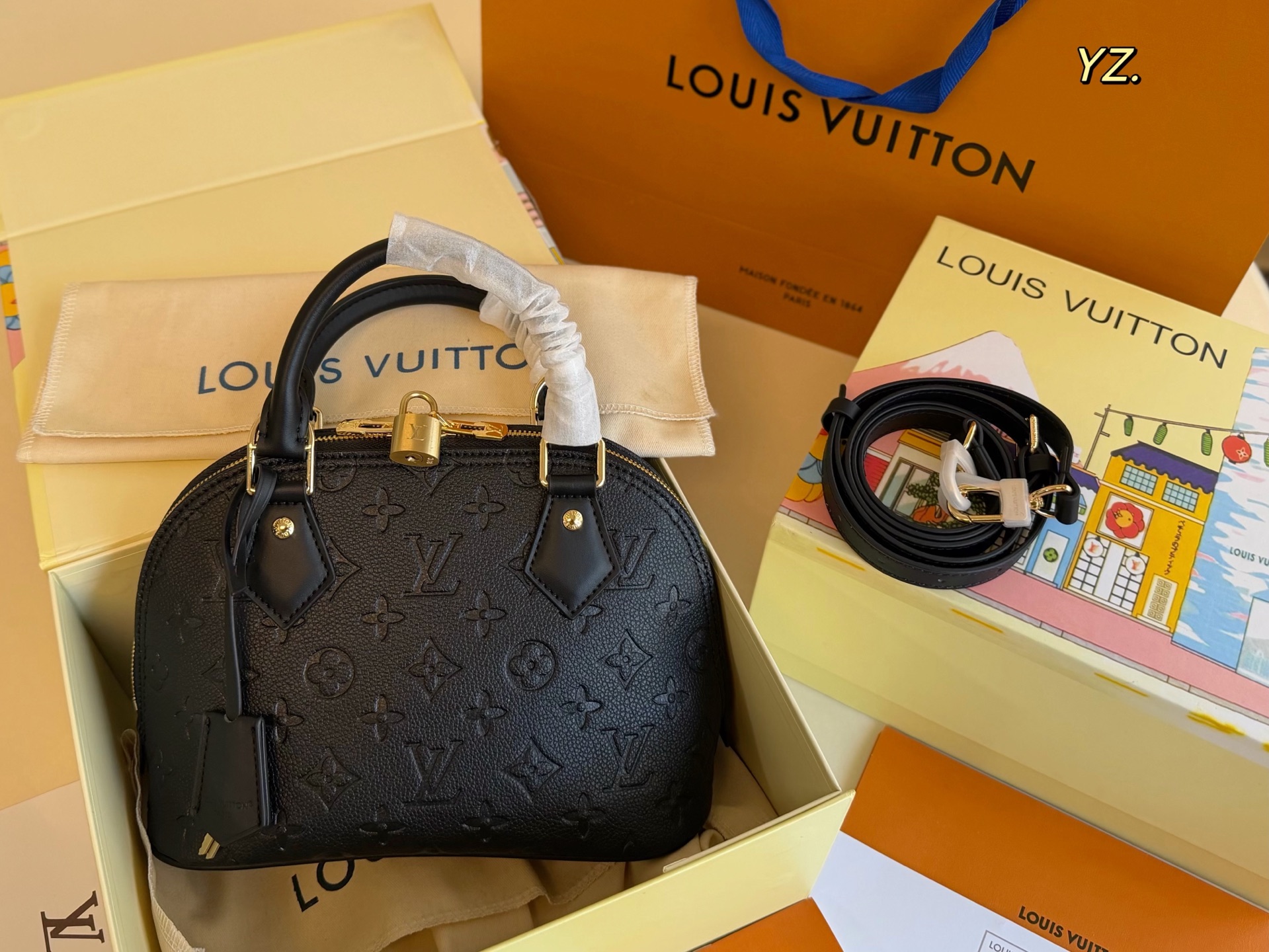 P285 Folding Box | | Size: 23×17 | Lv Louis Vuitton’s New Alma Trunk Shell Bag | Classic Bag, Simple Yet Fashionable | Small And Exquisite But With Sufficient Interior Capacity | Absolutely Ok For Daily Commuting, And The Bag Collision Rate Is Not High‼ ️