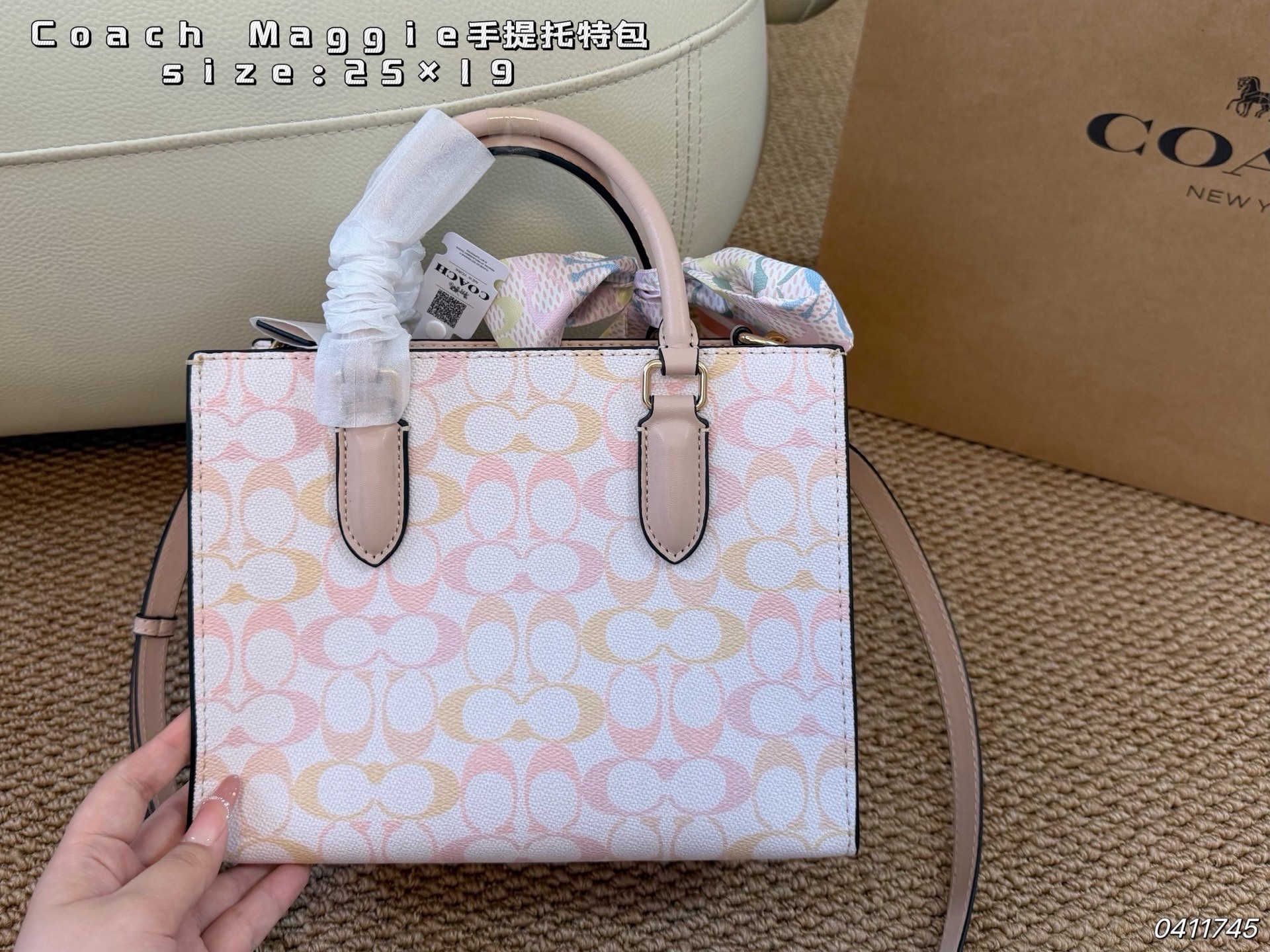COACH bag airplane box) — photo 5