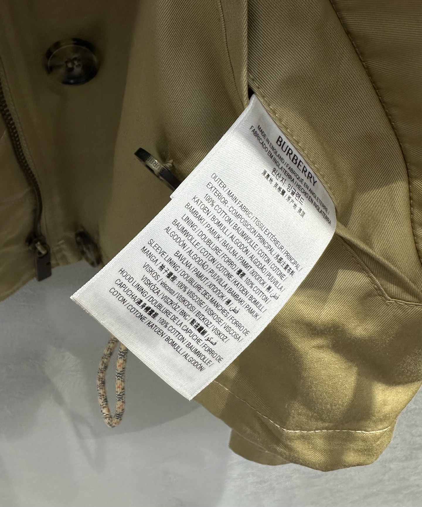 Burberry Women's Vintage Cropped Hooded Trench Coat - Classic Style 10 i1758080728665 5481 0 8