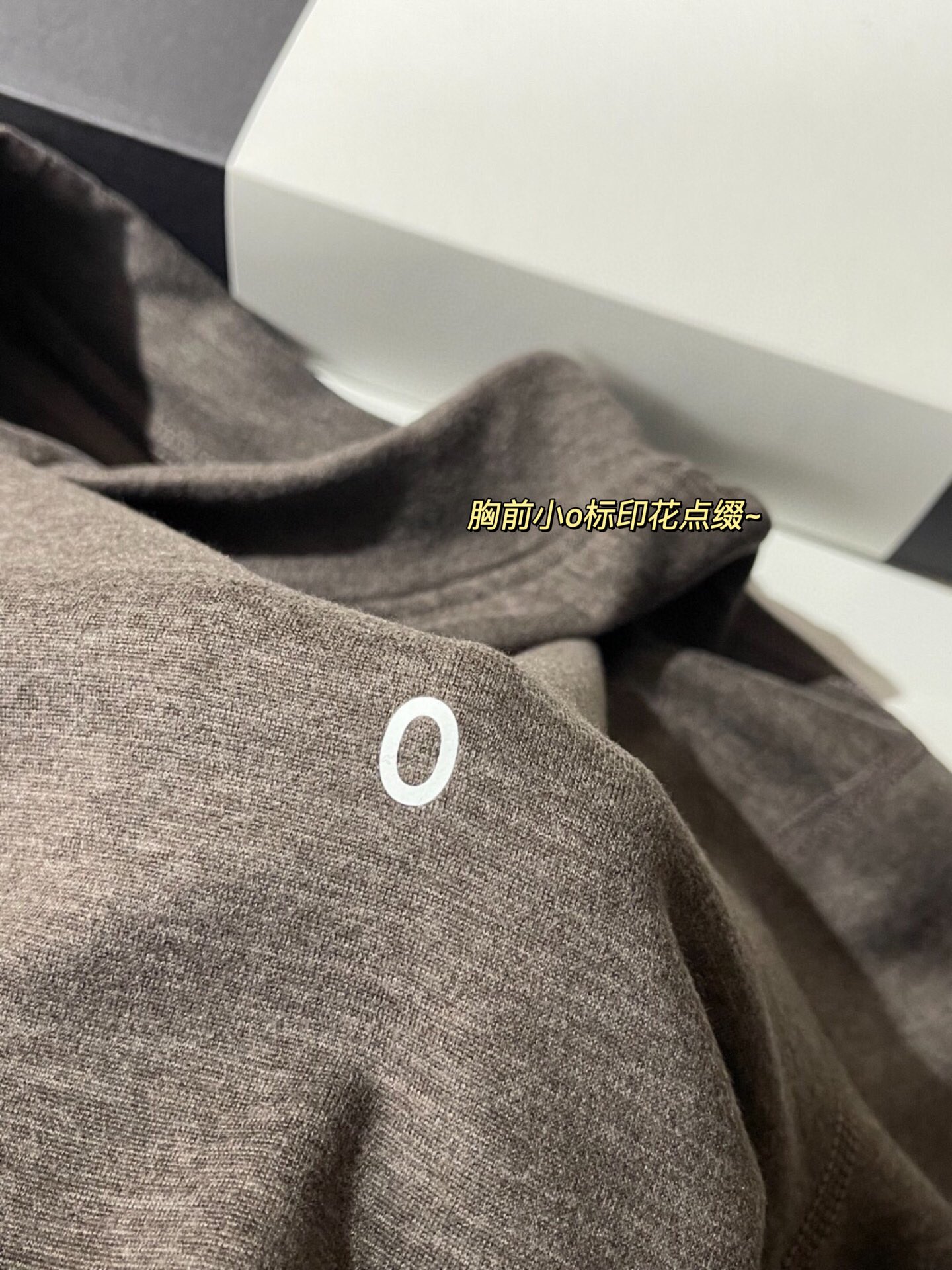 有着T恤般恰如其分的随意感,简洁优雅自带 3