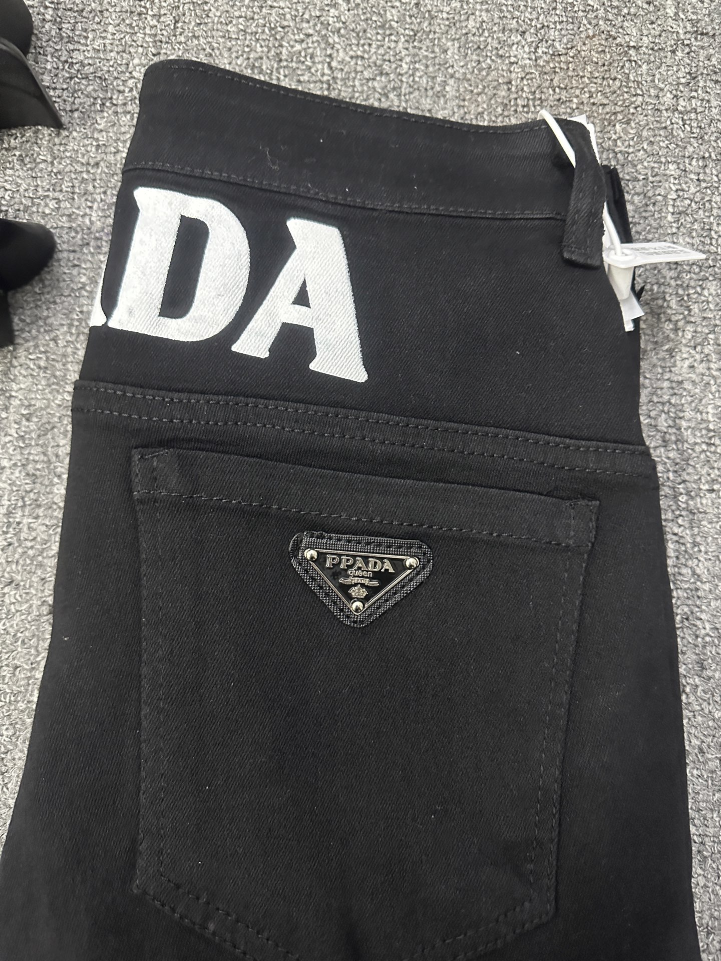 Korean-Style Boys’ Jeans: Slim Fit, Perfect Design, Limited Stock Available! - 图片 7
