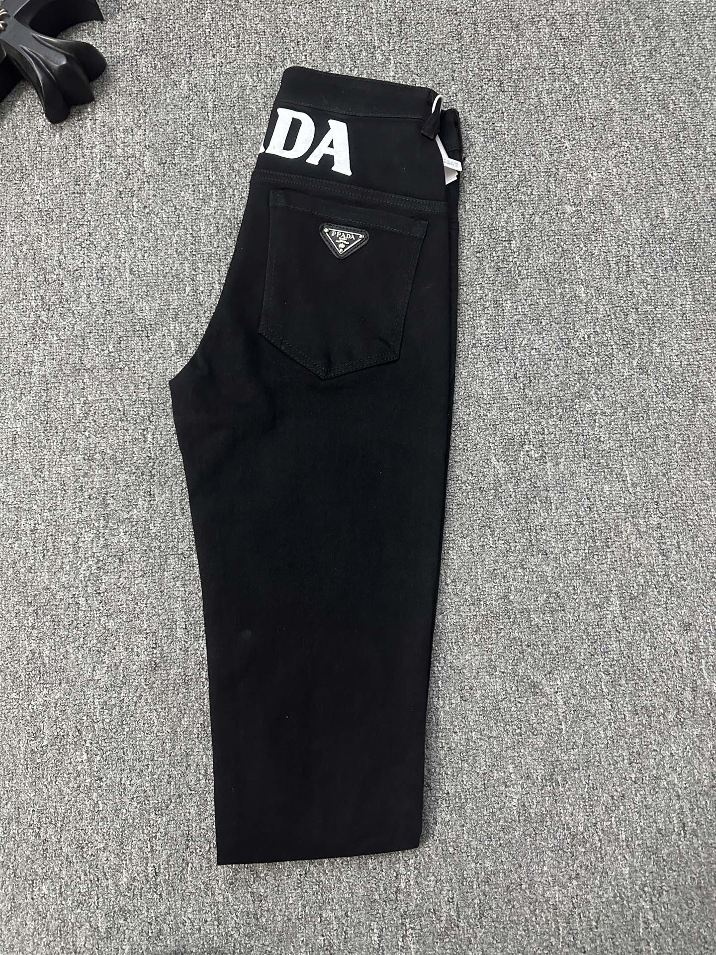 Korean-Style Boys’ Jeans: Slim Fit, Perfect Design, Limited Stock Available! - 图片 4