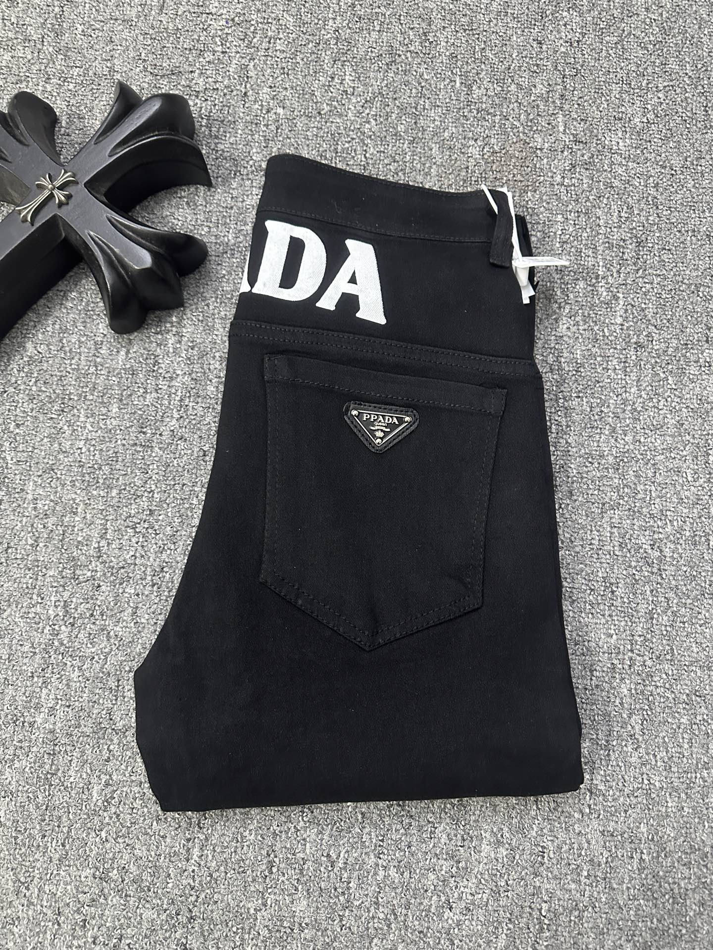 Korean-Style Boys’ Jeans: Slim Fit, Perfect Design, Limited Stock Available! - 图片 1