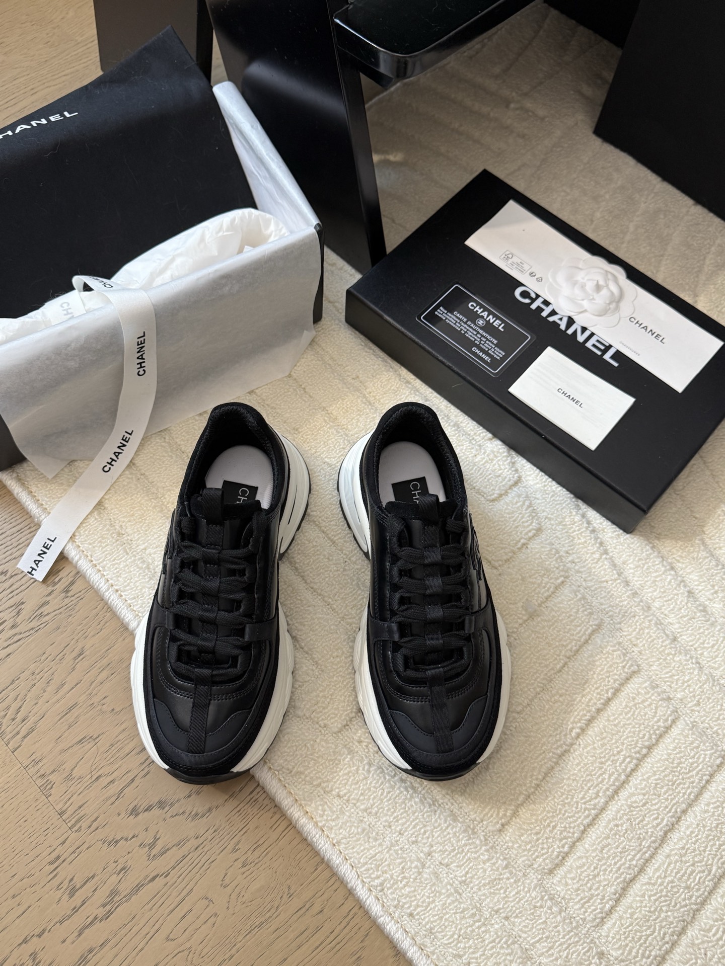 NO:408928,Chanel 25C new panda sneakers, new models are on sale first!  Latest color matching Top version Upper cowhide inner sheepskin Original outsole Size 35-41 Customized non-return and exchange, casual shoes/sports shoes, chanel, sneakers, cowhide, sheepskin19860909Chanel 25C新款熊猫运动鞋 新款抢先发售！ 最新配色 顶级版本 鞋面牛皮 内里羊皮 原版大底 码数35-41 定制不退换,休闲鞋/运动鞋,chanel,sneakers,cowhide,sheepskin,Women's Shoes