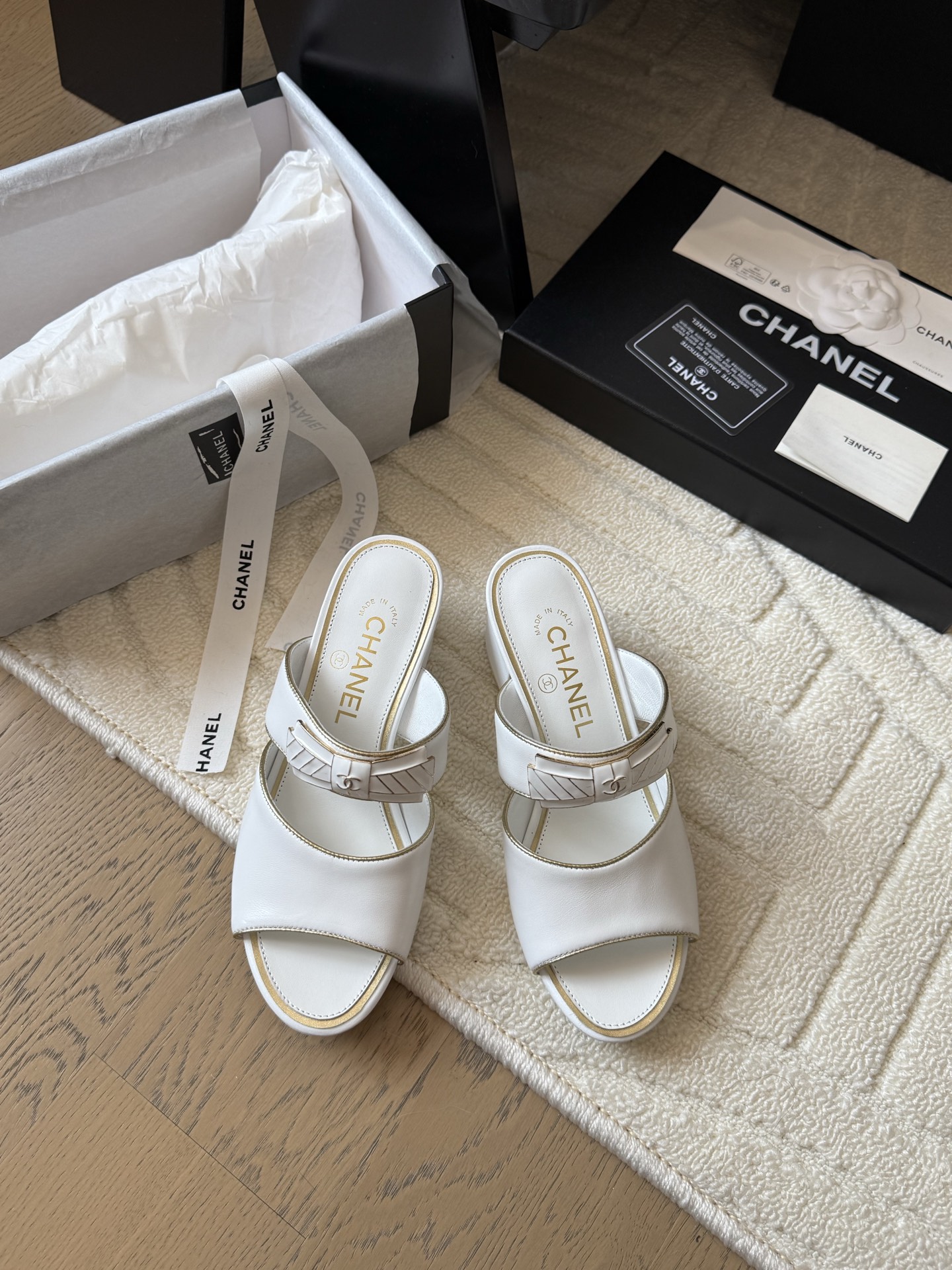 NO:424347,Chanel 25C new wedge slippers top version 6cm height enhances your legs!  170 seconds after footing, imported cashmere wool, delicate and soft, silky, original molded rubber sole, size 35-41, customized, non-return, high heels, slippers, chanel, high heels, slippers19860909Chanel 25C新款坡跟拖鞋 顶级版本 6cm 增高显腿长！上脚秒变170 进口羊绒毛 手感细腻柔软丝滑 原版开模橡胶底 码数35-41 定制不退换,高跟鞋拖鞋,chanel,high heels,slippers,Women's Shoes