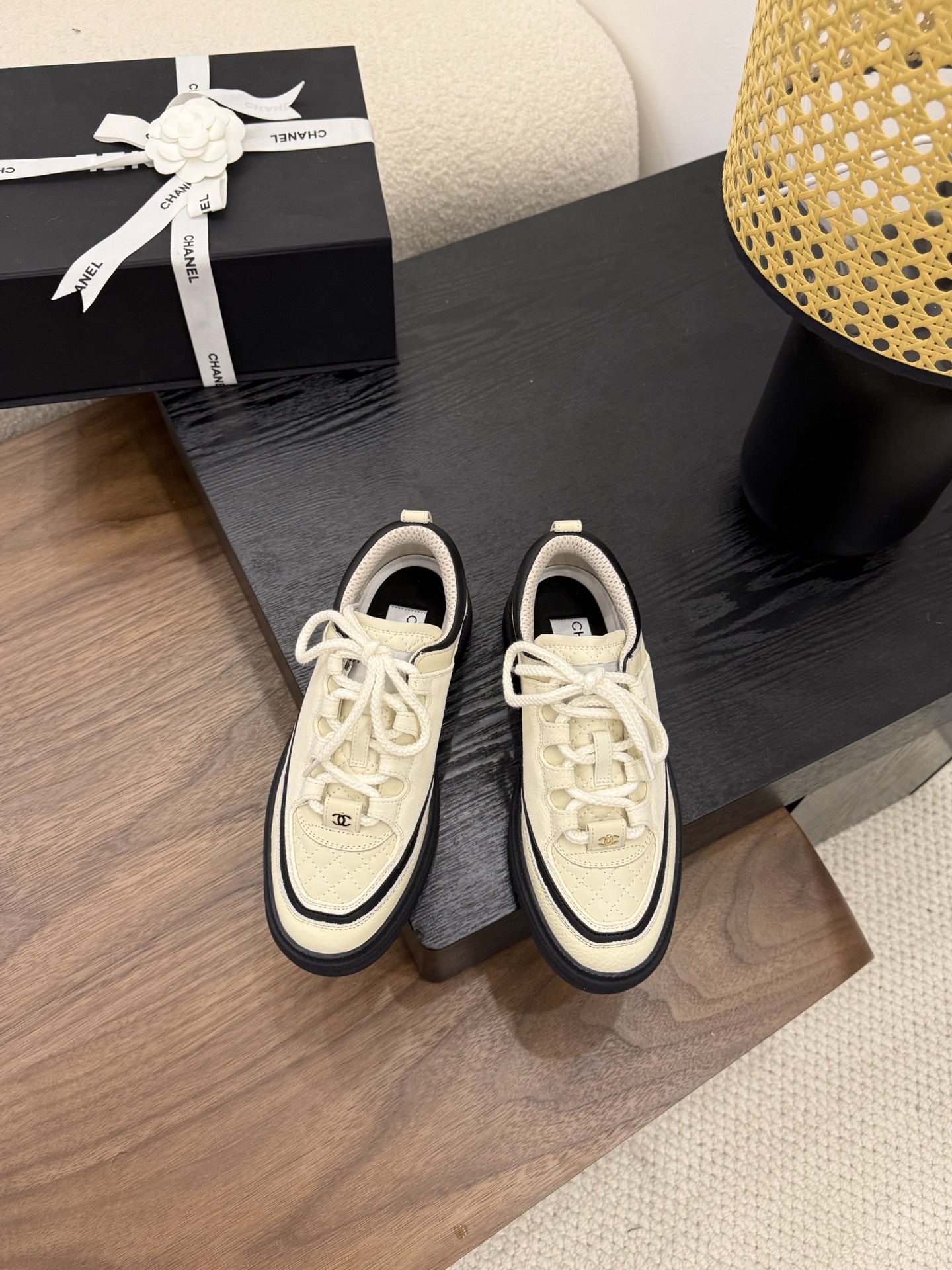 NO:438266,Top version of the District Market Currency [Spot Sale] The entire network counter is explosive and the king of code breaks, the gentle little cutie can't help but fall in love with it. The counter is purchased for 9,000!  !  !  Exclusive mold drill buckle mold opening [Flash sale of all versions in the market] Each model has authentic comparison inspection. The authentic product has been disassembled and evolved perfectly again and again. The details are beyond the authentic product. The counters in the entire network support comparison and identification. The genuine authentic grade is true, and the non-proper version supports no reason to return and exchange!  !  !  Official catalogue: 34-40 wool 20 are equipped with genuine Italian packaging, casual shoes/sports shoes, sneakers19860909顶级版本 区市场通货【现货发售】 全网专柜爆爆爆断码王,温柔小可爱会情不自禁爱上的 专柜以9000购入！！！独家模具钻扣开模【秒杀市场一切版本】每款均有正品对比验货,正品经过大拆卸,一次次完美的进化,细节走线超越正品,全网专柜支持对比鉴定,真正的正品级,不对版支持无理由包退包换！！！ 官方目录 码数34-40 羊毛20 均配有意大利正品包装,休闲鞋/运动鞋,sneakers,Women's Shoes