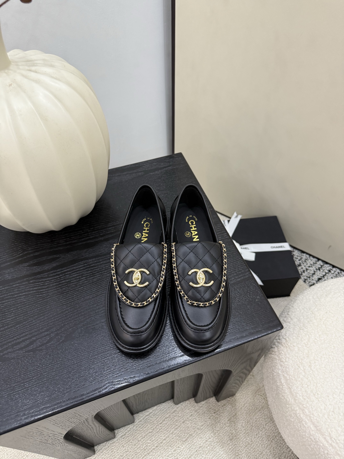 NO:475151,[Spot sale] *25 Counter [authentic grade] version!  !  Official catalog Numbers of codes 35, 36, 37, 38, 39 (34/40/41 Custom made and communicate with customer service) are equipped with genuine Italian packaging, loafers, loafers19860909【现货发售】 *25 专柜【正品级】版本！！ 官方目录 码数35、36、37、38、39 (34/40/41 需要定做跟客服♂沟通) 均配有意大利正品包装,乐福鞋,loafers,Women's Shoes