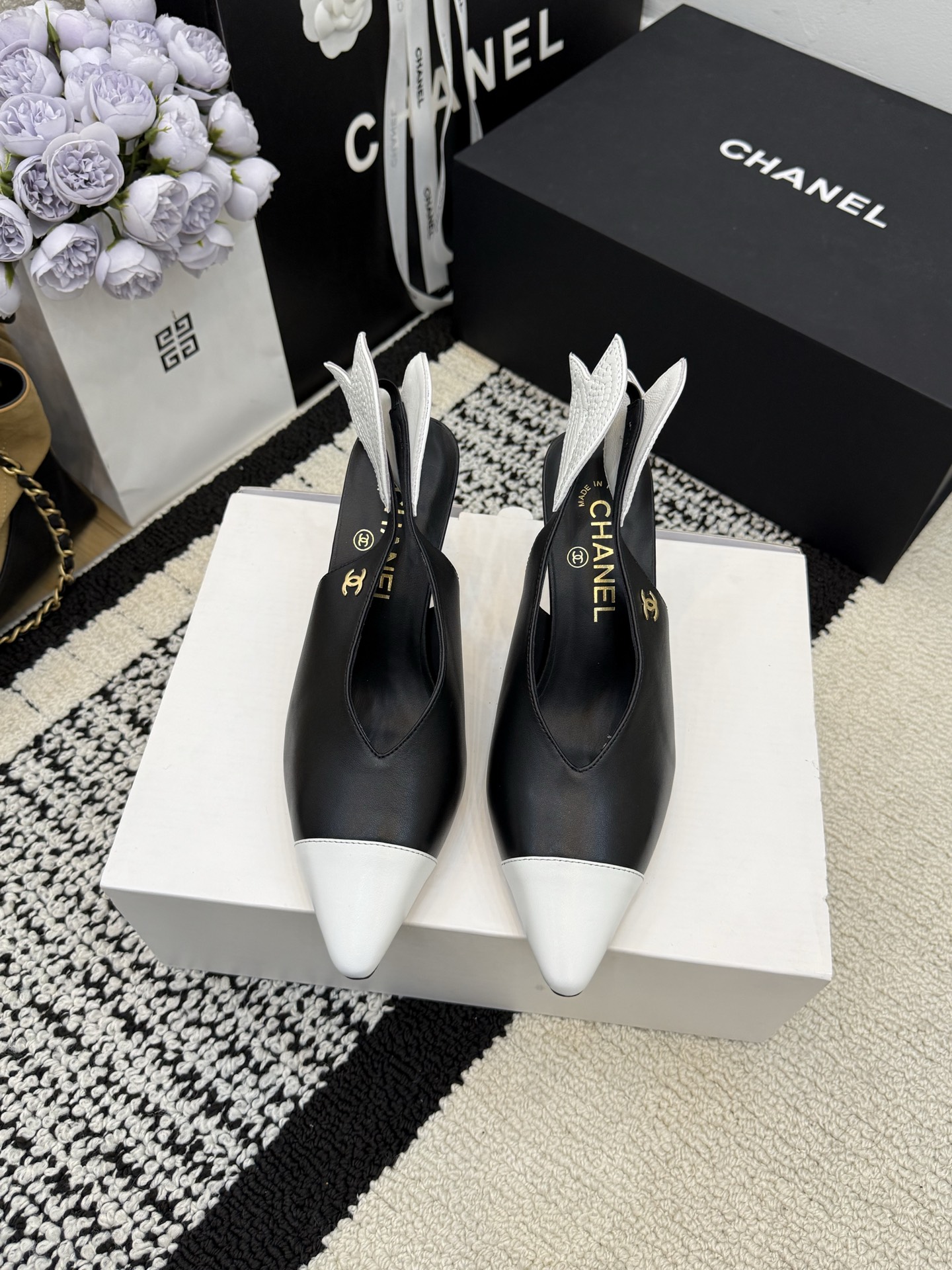 NO:679657,[On sale now] *26 counter [authentic grade] version!  !  Official catalog code numbers 35, 36, 37, 38, 39 (34/40/41 need to be customized and communicate with customer service) are all equipped with authentic Italian packaging, high heels, sandals, sandals, high heels19860909【现货发售】 *26 专柜【正品级】版本！！ 官方目录 码数35、36、37、38、39 (34/40/41 需要定做跟客服♂沟通) 均配有意大利正品包装,高跟鞋凉鞋,sandals,high heels,Women's Shoes