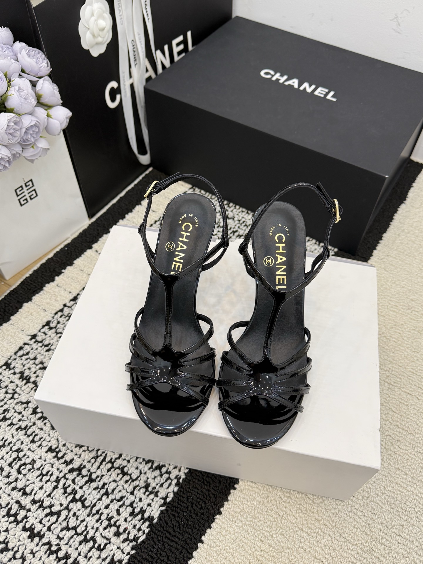 NO:706078,[On sale now] *26 counter [authentic grade] version!  !  Official catalog code numbers 35, 36, 37, 38, 39 (34/40/41 need to be customized and communicate with customer service) are all equipped with authentic Italian packaging, high heels, sandals, sandals, high heels19860909【现货发售】 *26 专柜【正品级】版本！！ 官方目录 码数35、36、37、38、39 (34/40/41 需要定做跟客服♂沟通) 均配有意大利正品包装,高跟鞋凉鞋,sandals,high heels,Women's Shoes