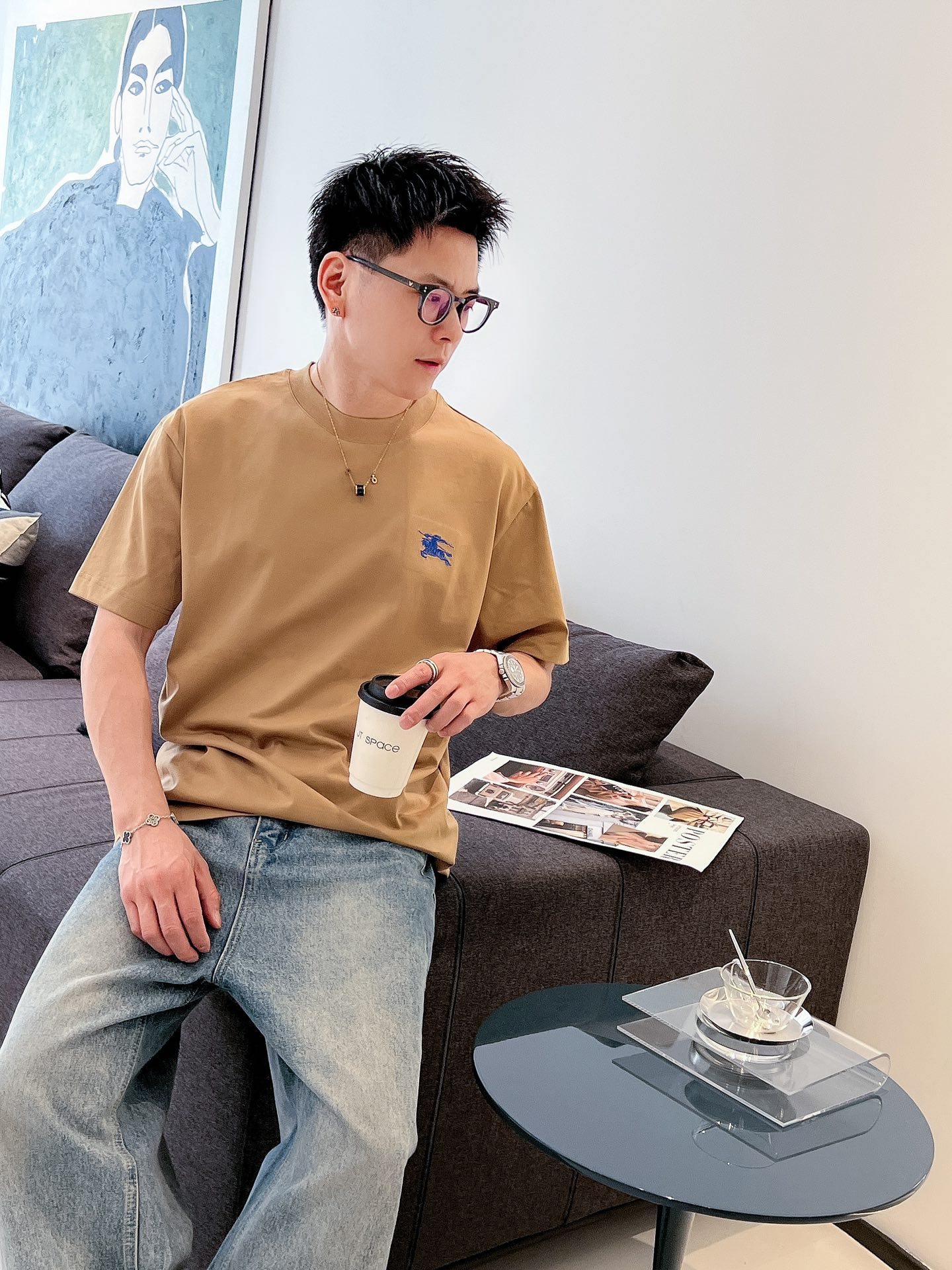 巴宝莉 🔥🔥Ss春夏最新款短袖T恤，手感柔软，穿着舒适，做工精细.上身效果无敌帅气，码数S-2XL