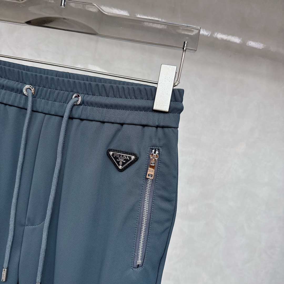 Prada  休闲裤服装 4