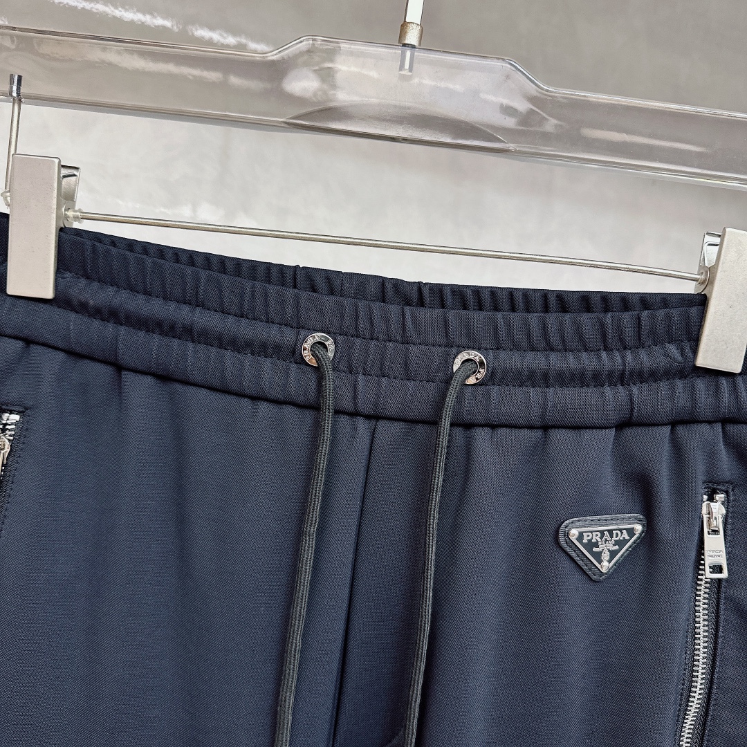 Prada  休闲裤服装 5