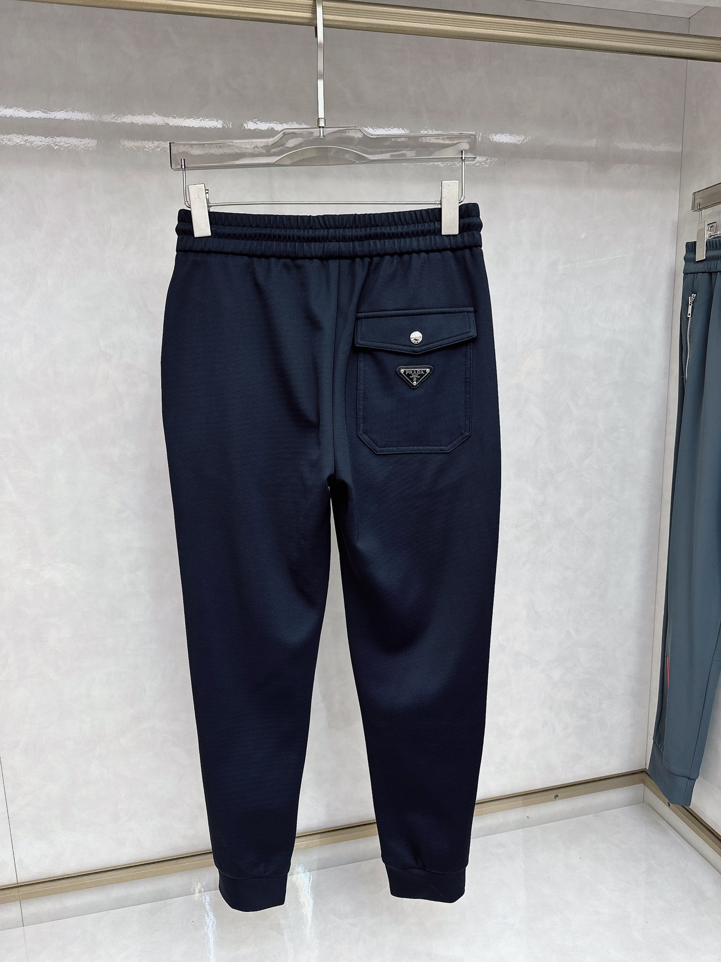 Prada  休闲裤服装 8