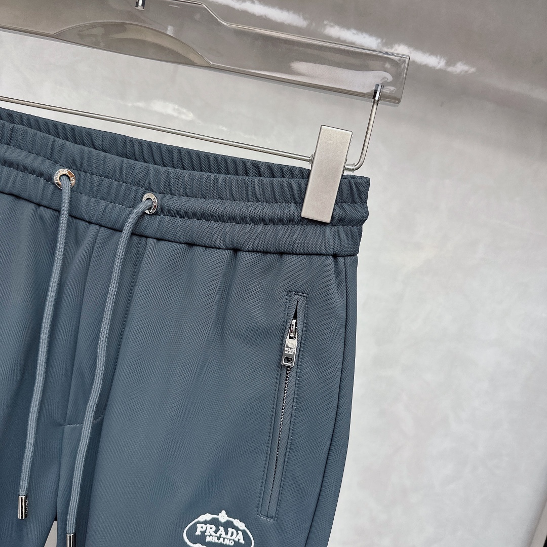 Prada  休闲裤服装 4