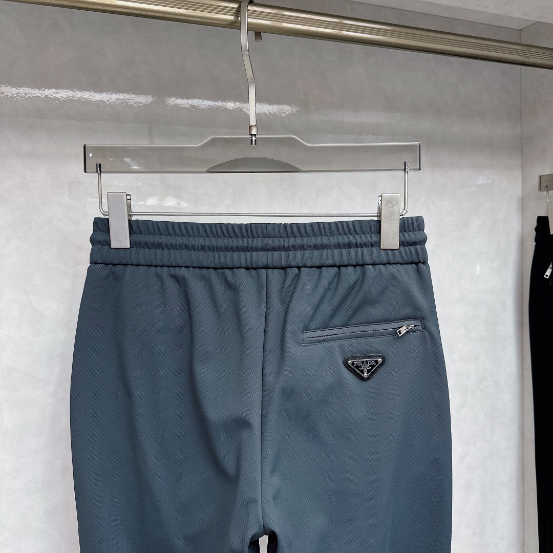 Prada  休闲裤服装 9
