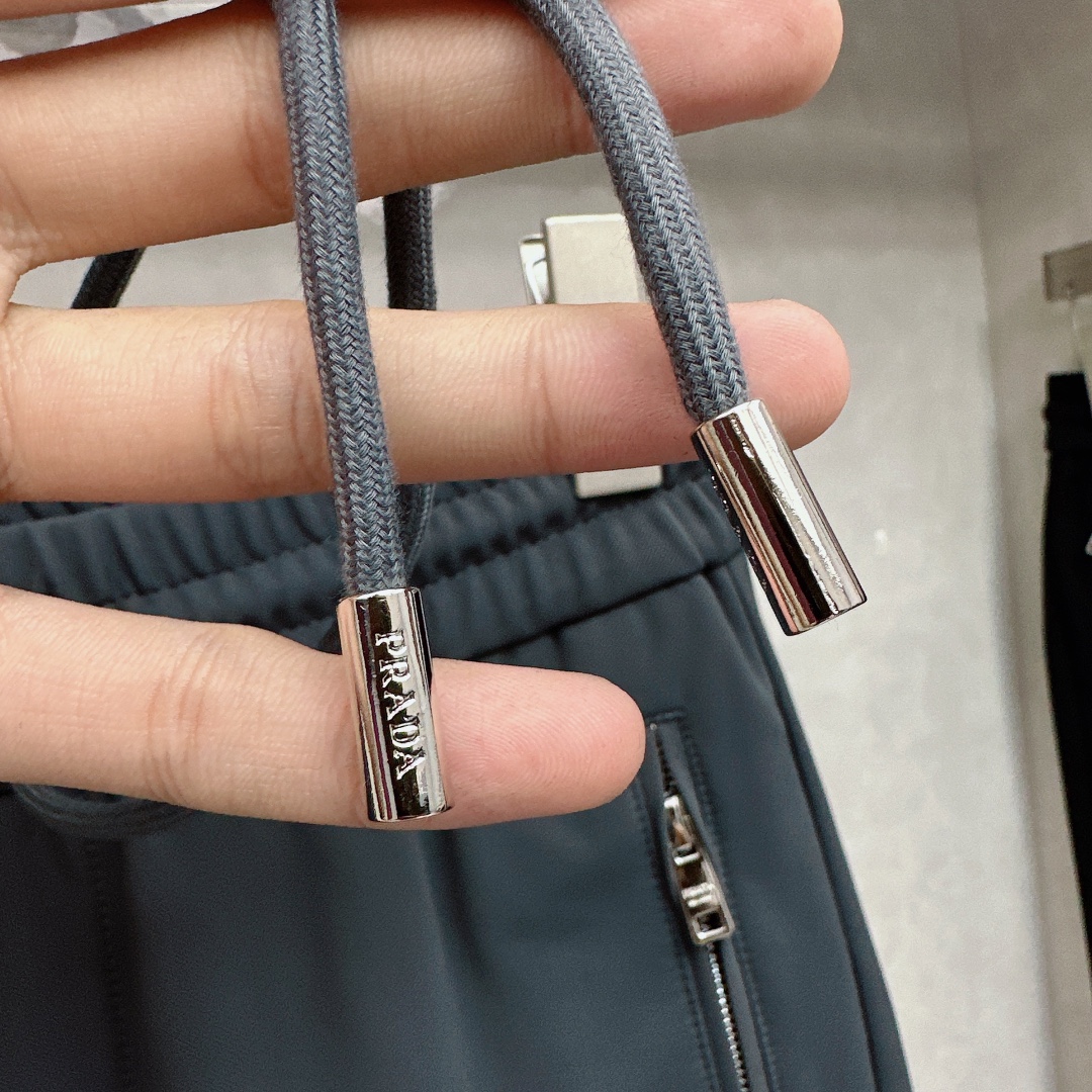 Prada  休闲裤服装 7