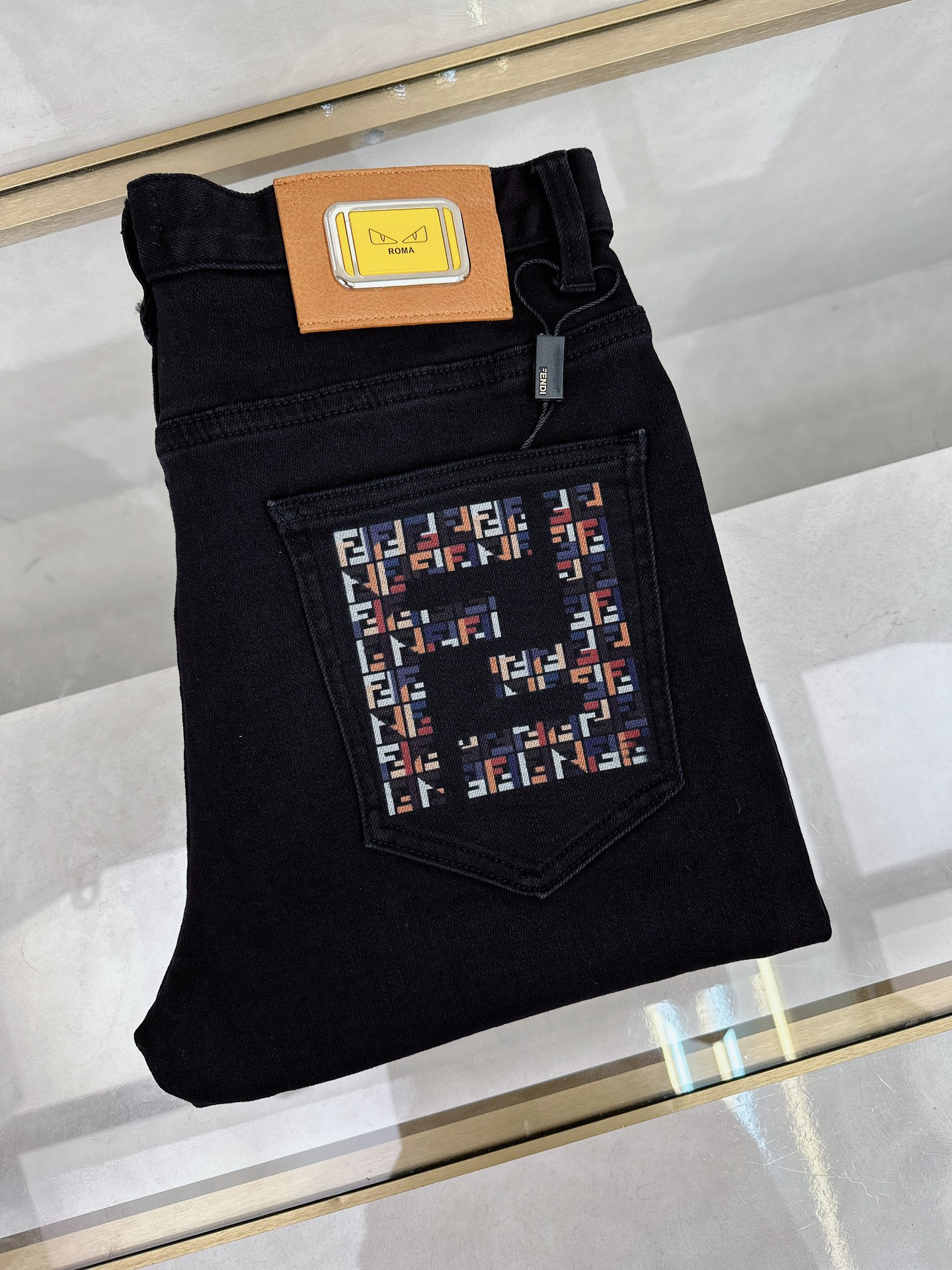 Fendi  牛仔裤服装,男 1