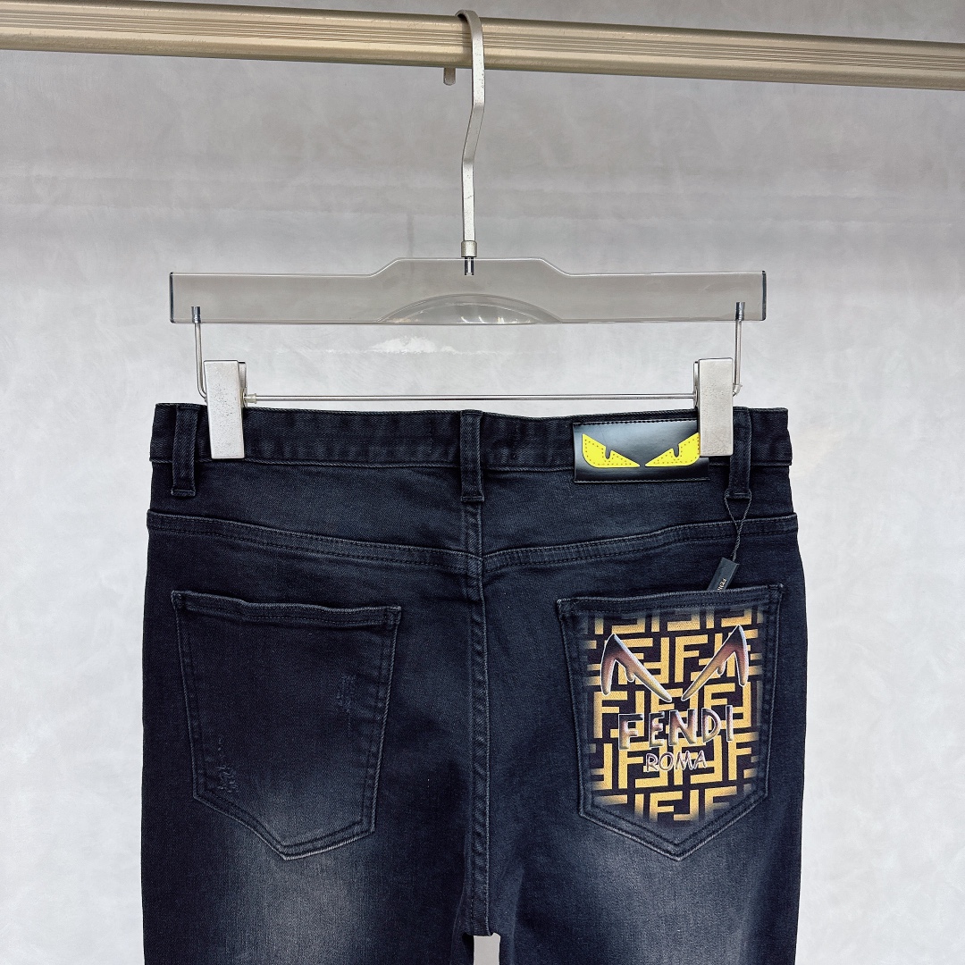 Fendi  牛仔裤服装,男 9