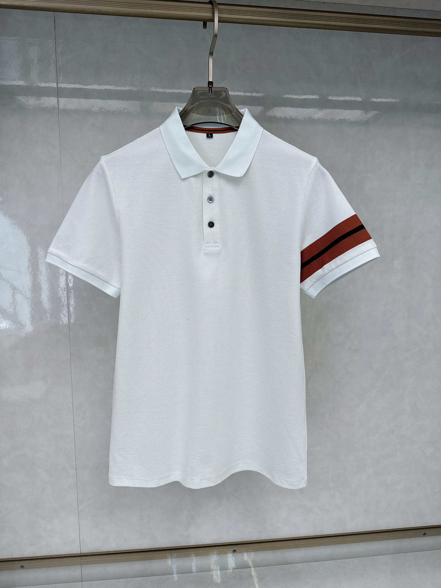 NO:127365,Zenia 2025ss men's casual Polo short sleeves exclusively for new styles, original single high-end customization, high-version, fashionable and versatile imported pineapple jacquard cotton fabric, chest logo pattern design, collar cuff thread splicing, super soft and delicate, skin-friendly and comfortable to wear, high-end boutique, OEM factory fine-made top body very good, men's essential items, code M-3XL, color white, zegna, T-shirt, alexander wang19860909杰尼亚 2025ss男士休闲Polo短袖独家专供新款原单高端定制 高版本 时尚百搭爆款进口菠萝提花棉面料 胸前logo图案设计 领子袖口螺纹拼接 手感超柔软细腻 穿着亲肤舒适 高端精品 代工厂精细做上身非常赞 男士必备单品 码数M-3XL 颜色白色,,zegna,T-shirt,alexander wang,Men's clothing