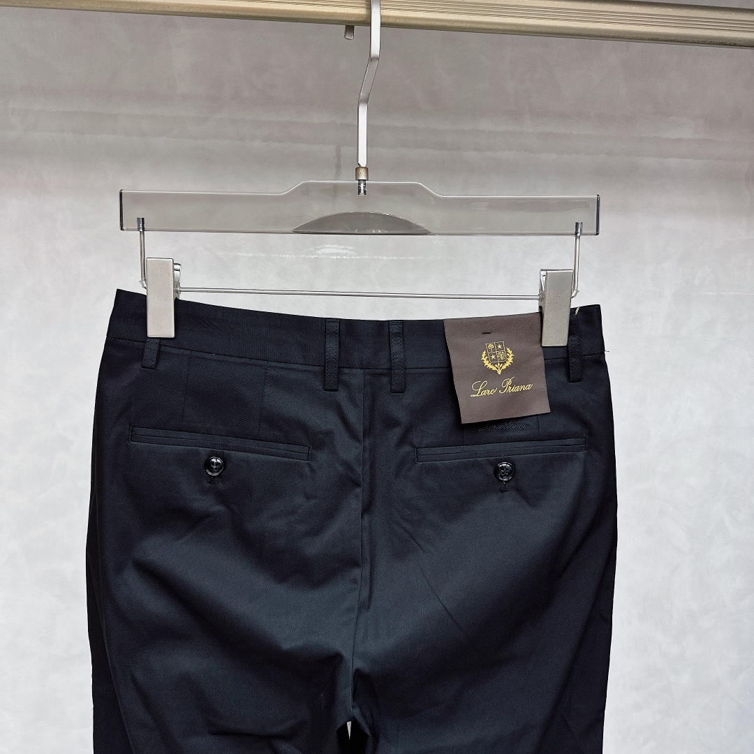  Lss春夏新品，官网同步有售，男士高端商务休闲西裤，高端进口面料，带弹力，后兜采用今年最新款五金配件点